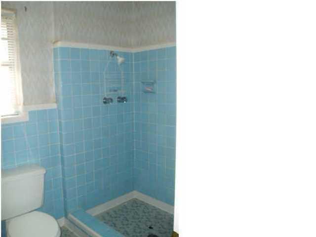 ELLIOTTS POINT 10TH ADDN - Residential