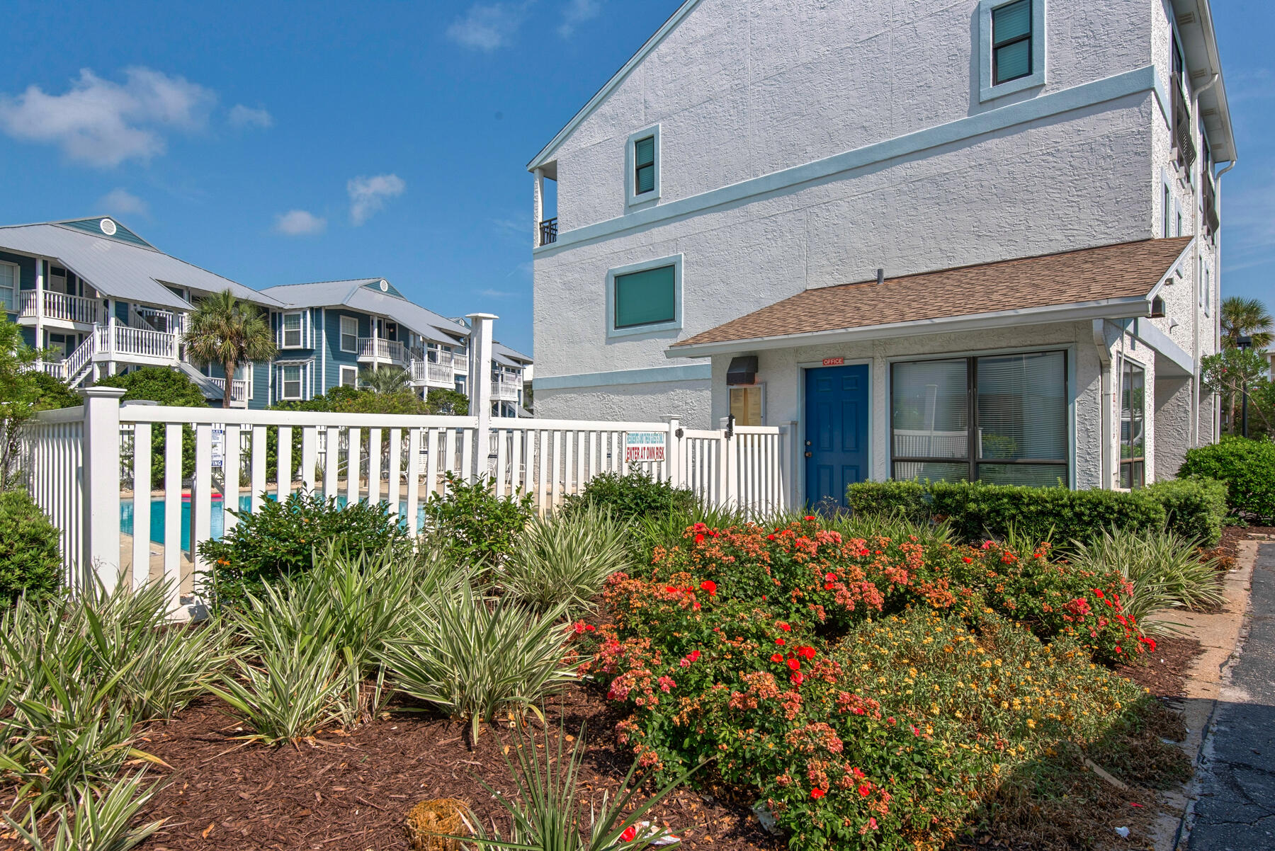 COSTA VISTA T/H - Residential