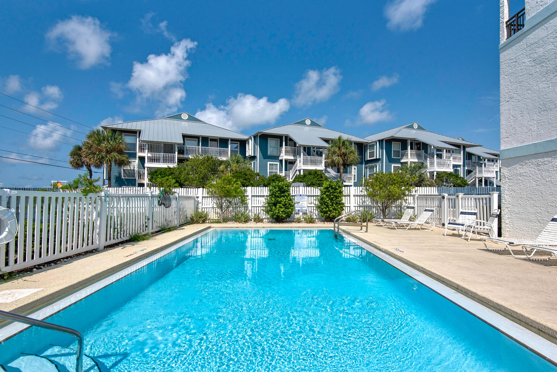 COSTA VISTA T/H - Residential