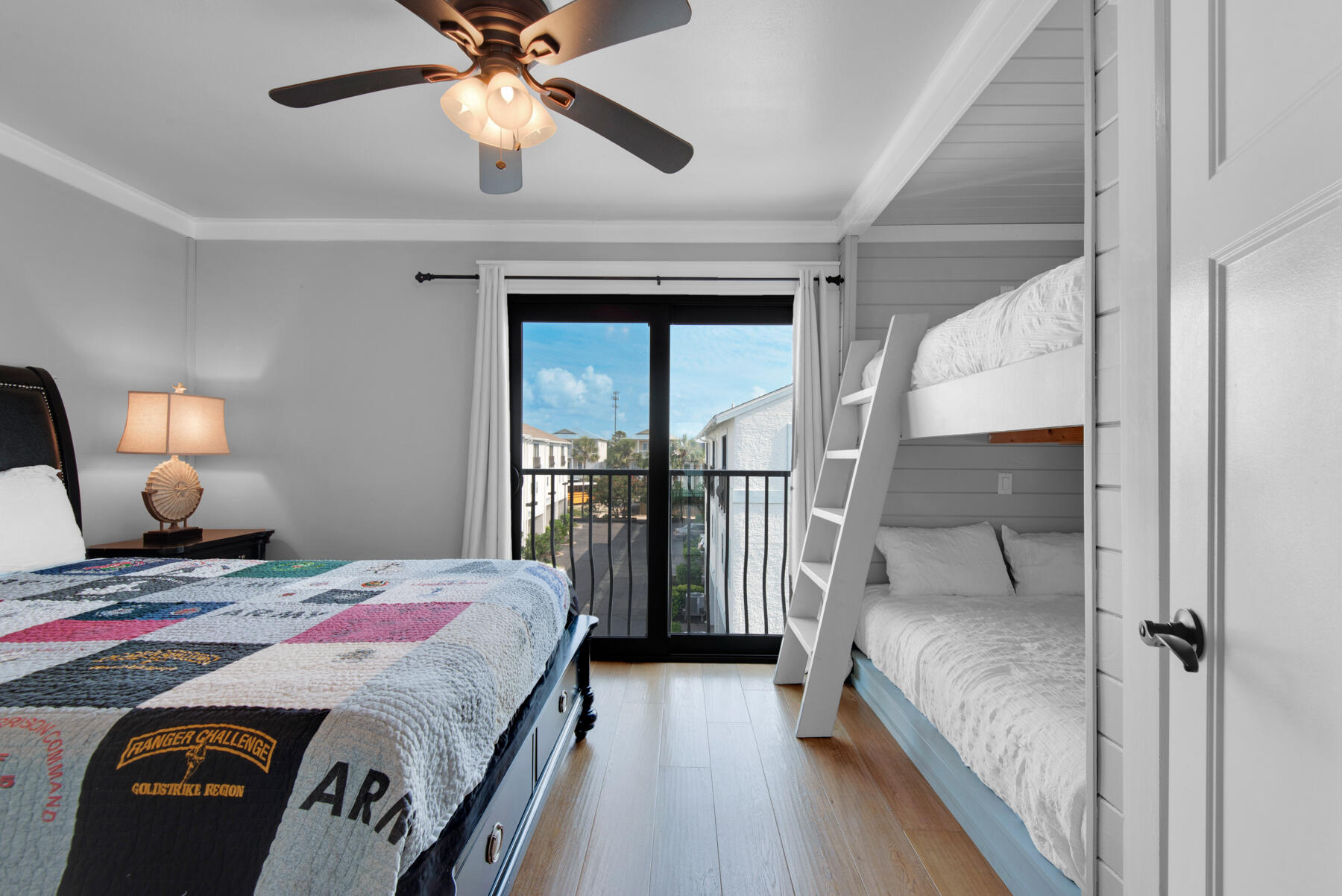 COSTA VISTA T/H - Residential