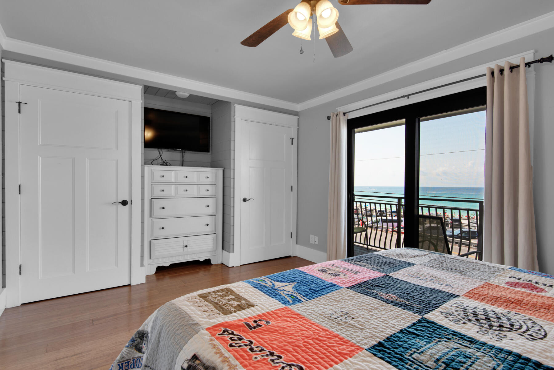 COSTA VISTA T/H - Residential