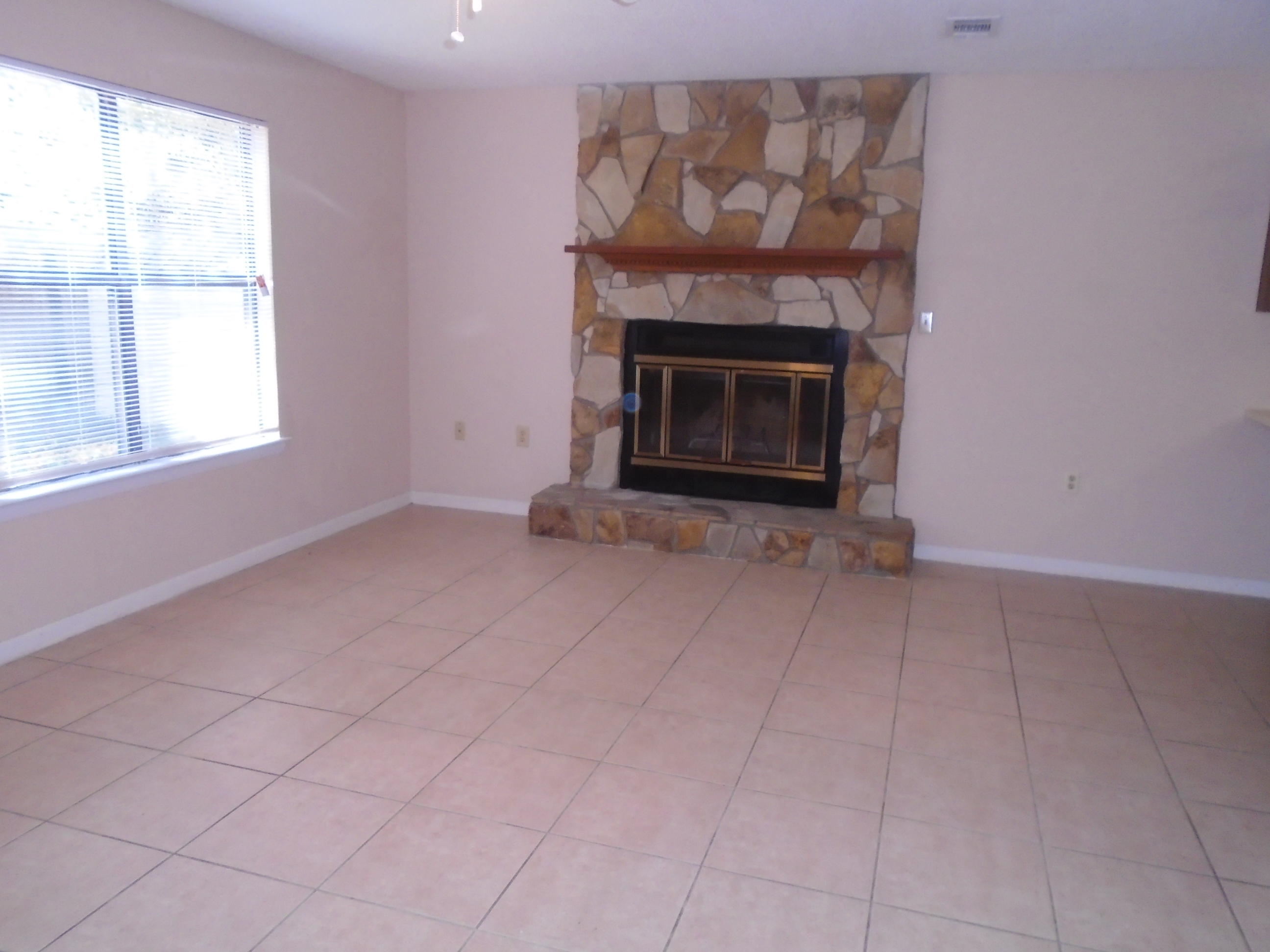 SHANGRA WOODS - Residential Lease