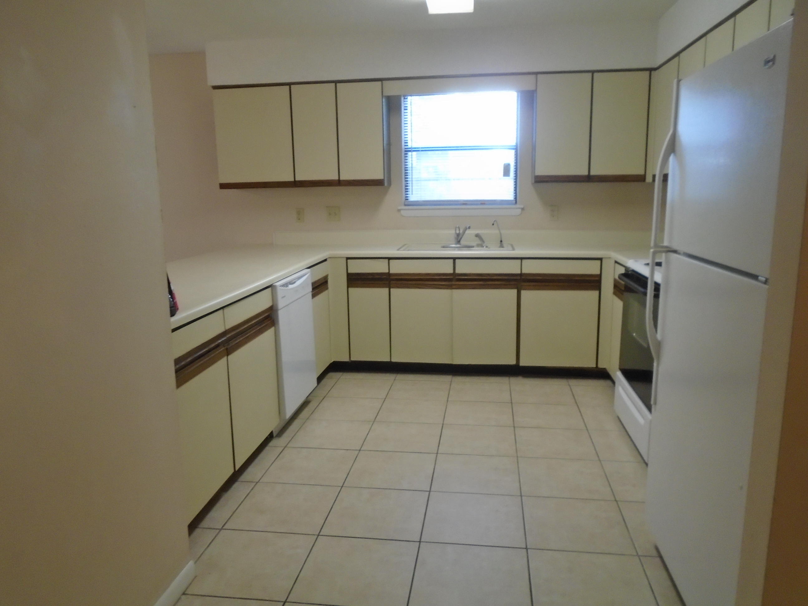 SHANGRA WOODS - Residential Lease