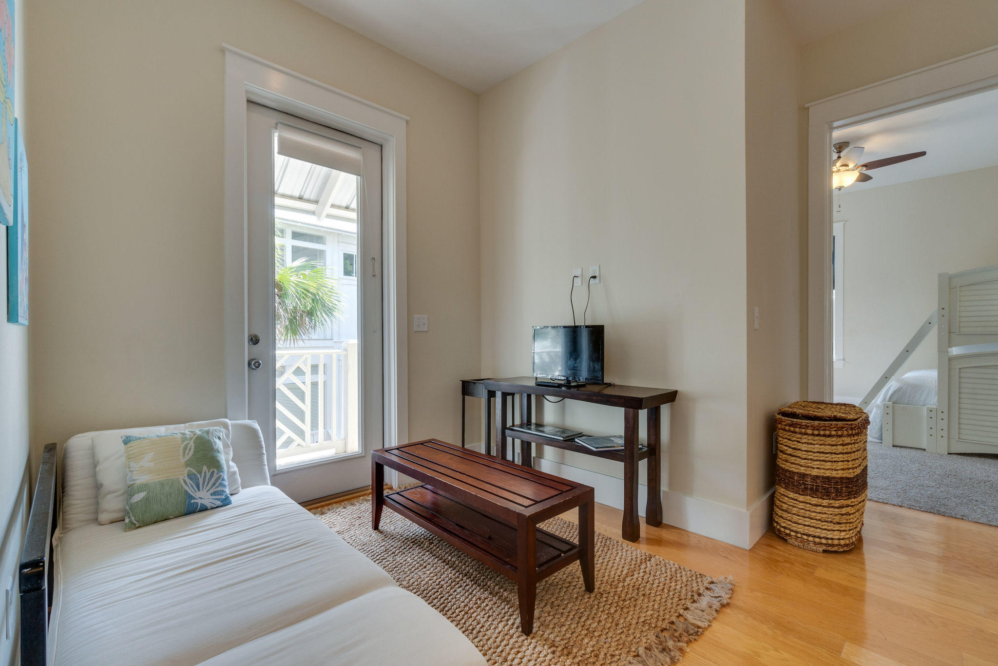 COTTAGES AT EASTERN LAKE - Residential