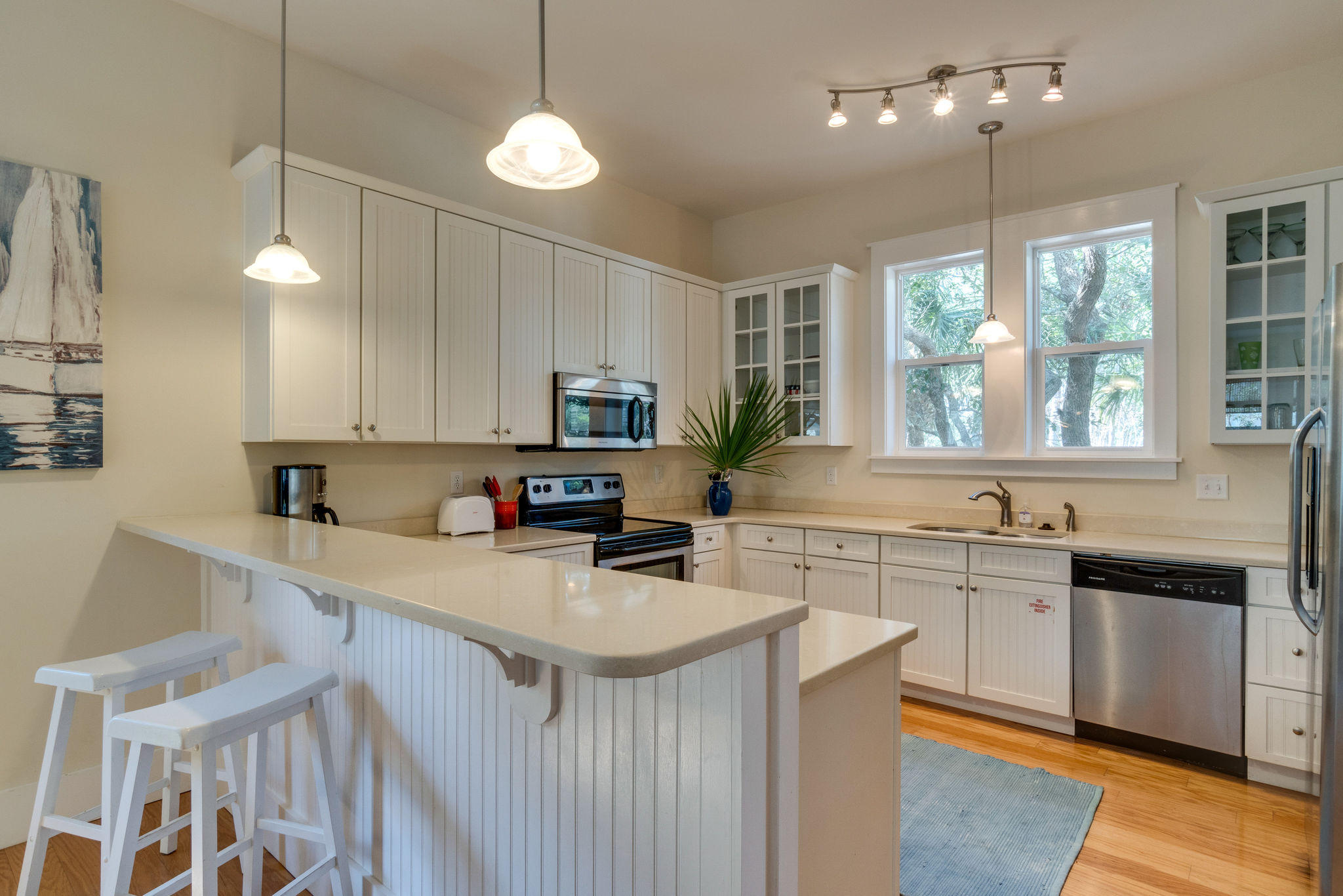 COTTAGES AT EASTERN LAKE - Residential