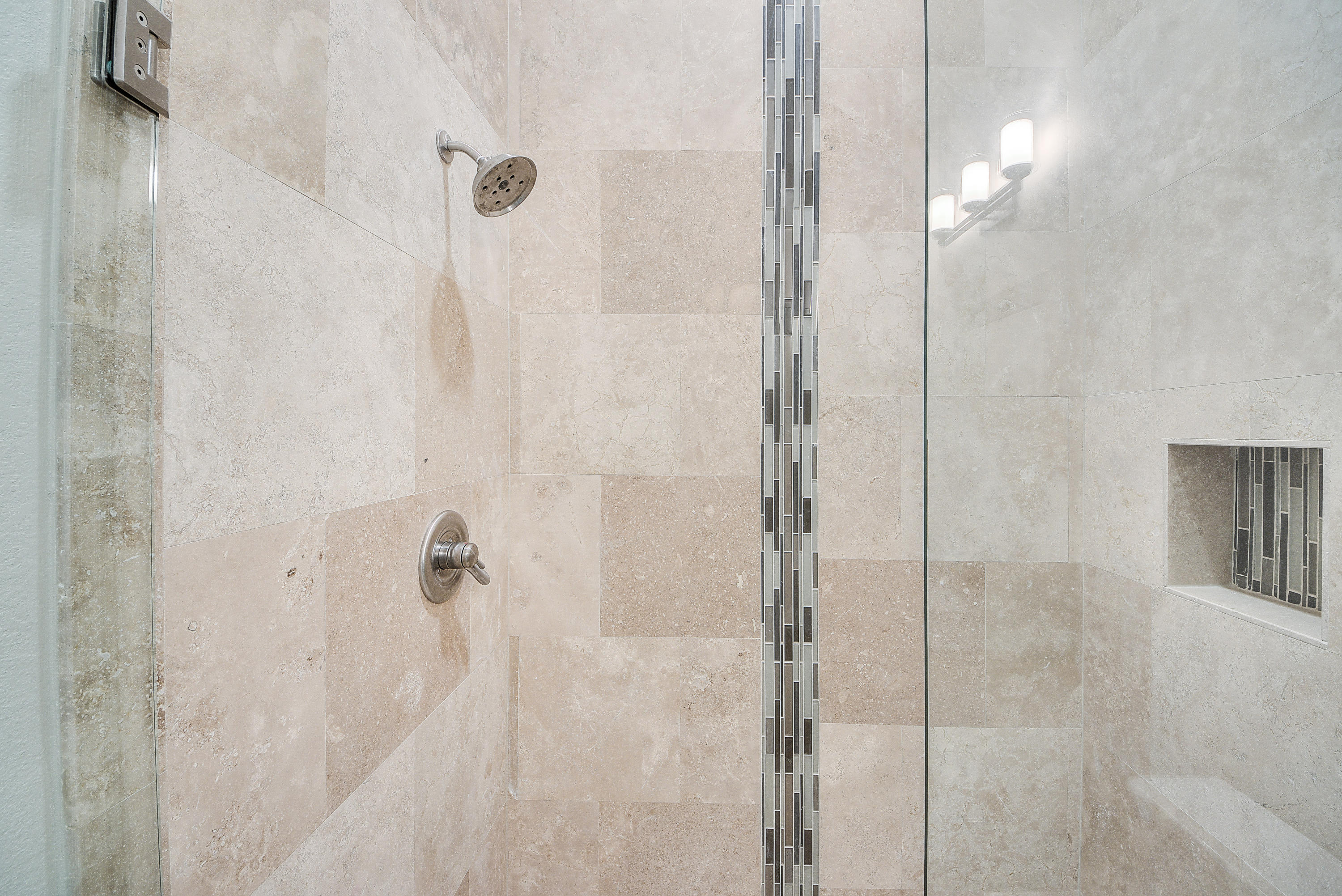 BAYTOWNE AVE EAST - Residential