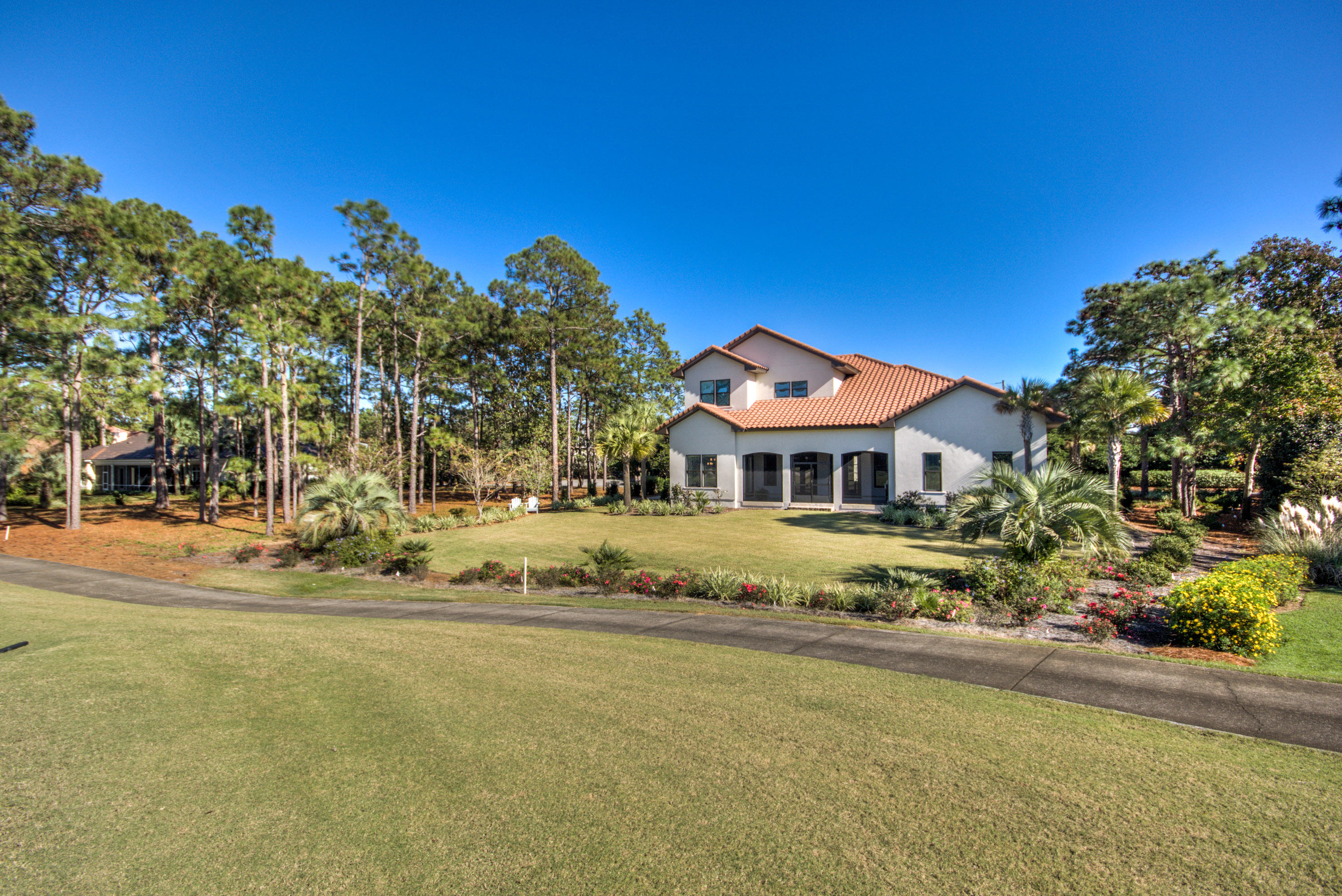 BAYTOWNE AVE EAST - Residential