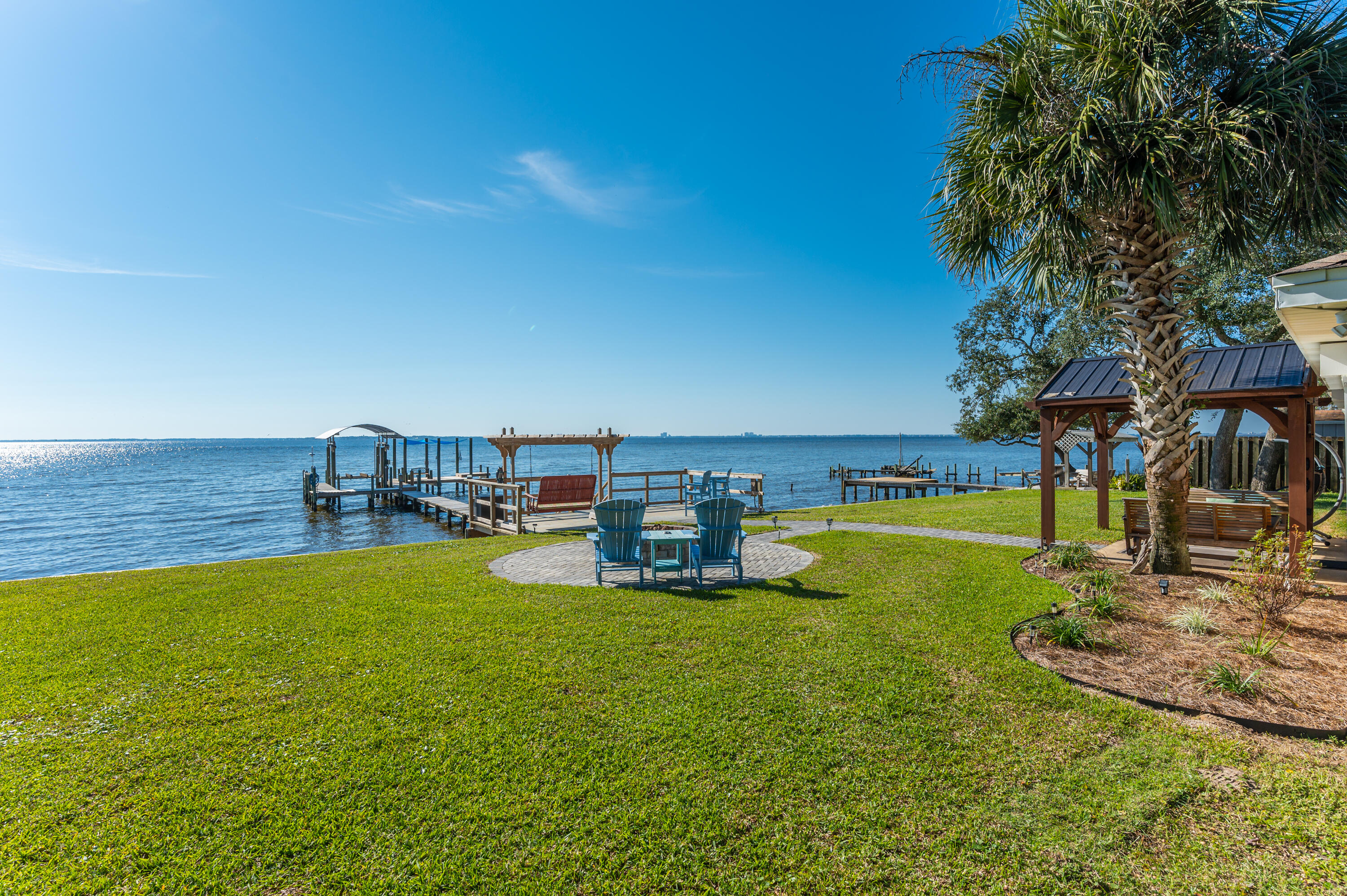 MULLET CREEK - Residential