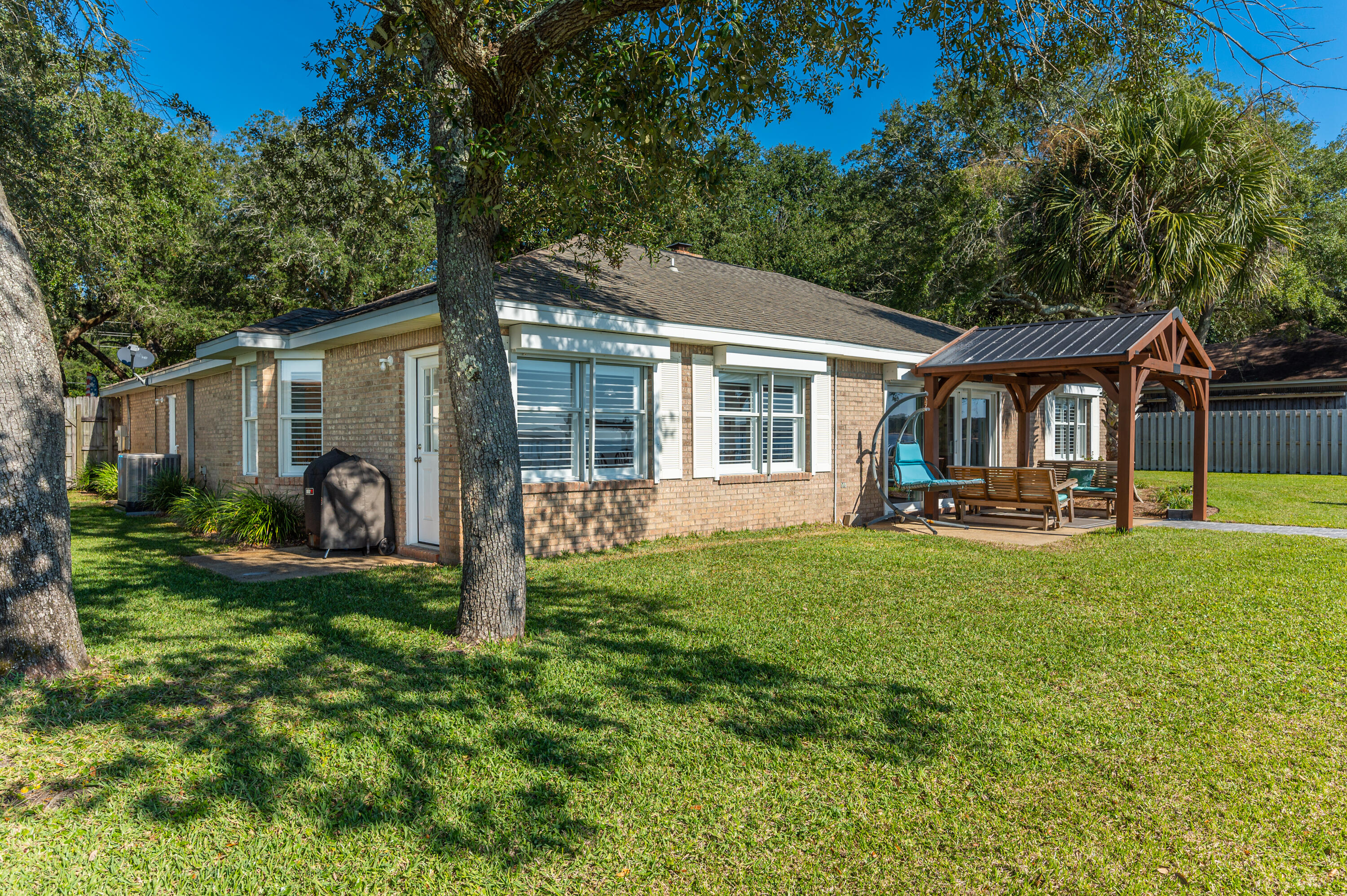 MULLET CREEK - Residential