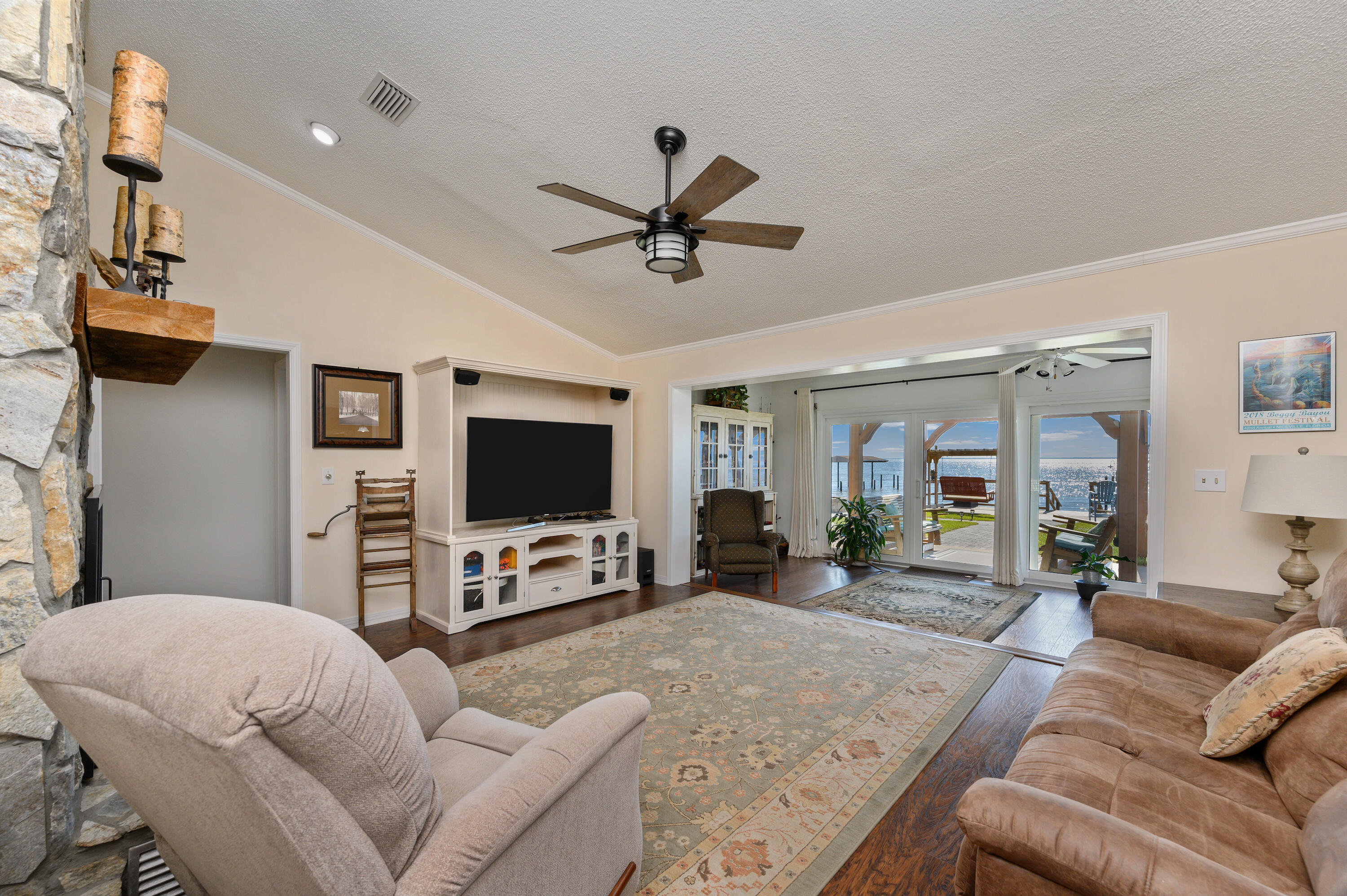 MULLET CREEK - Residential