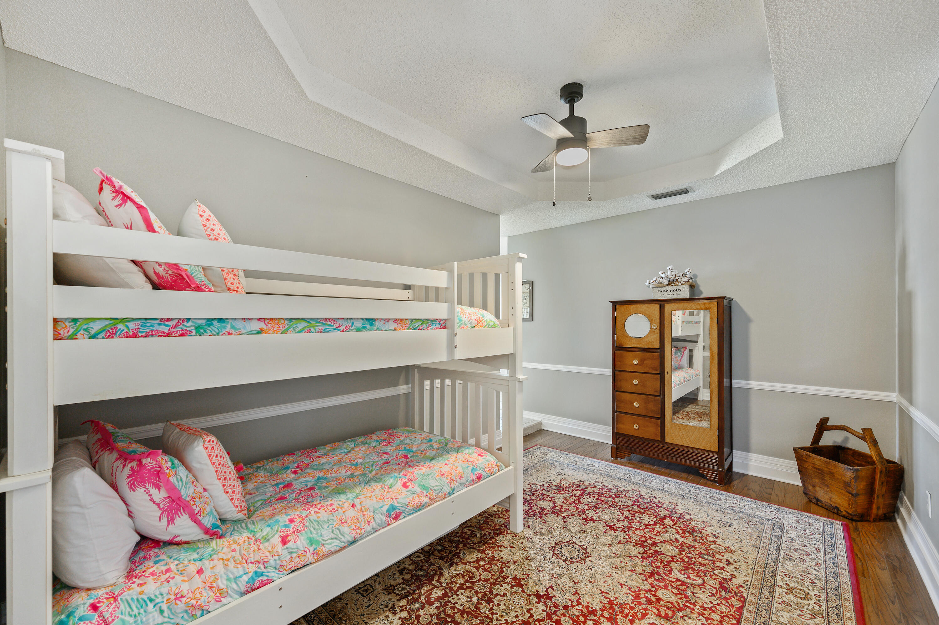 MULLET CREEK - Residential