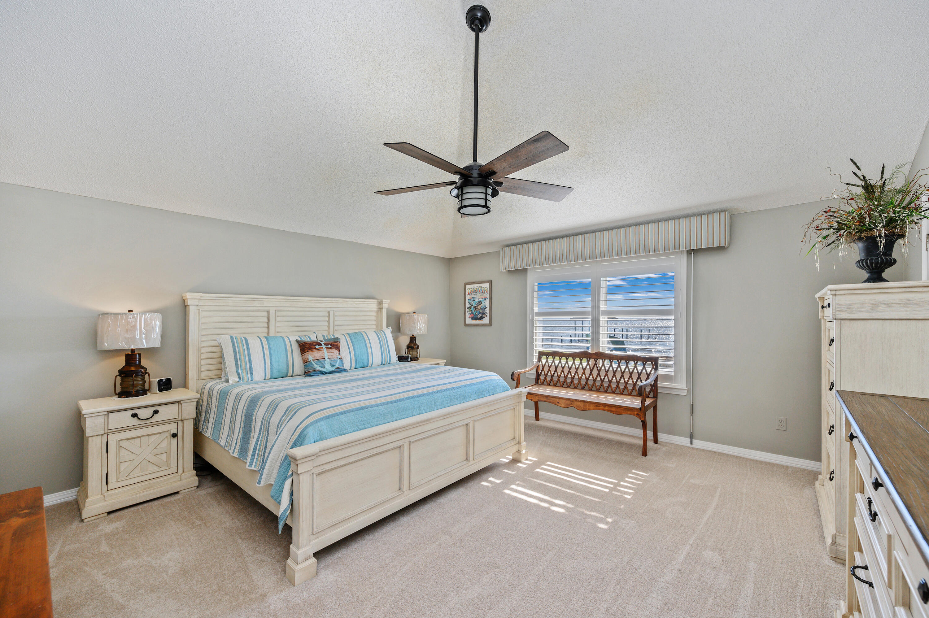 MULLET CREEK - Residential