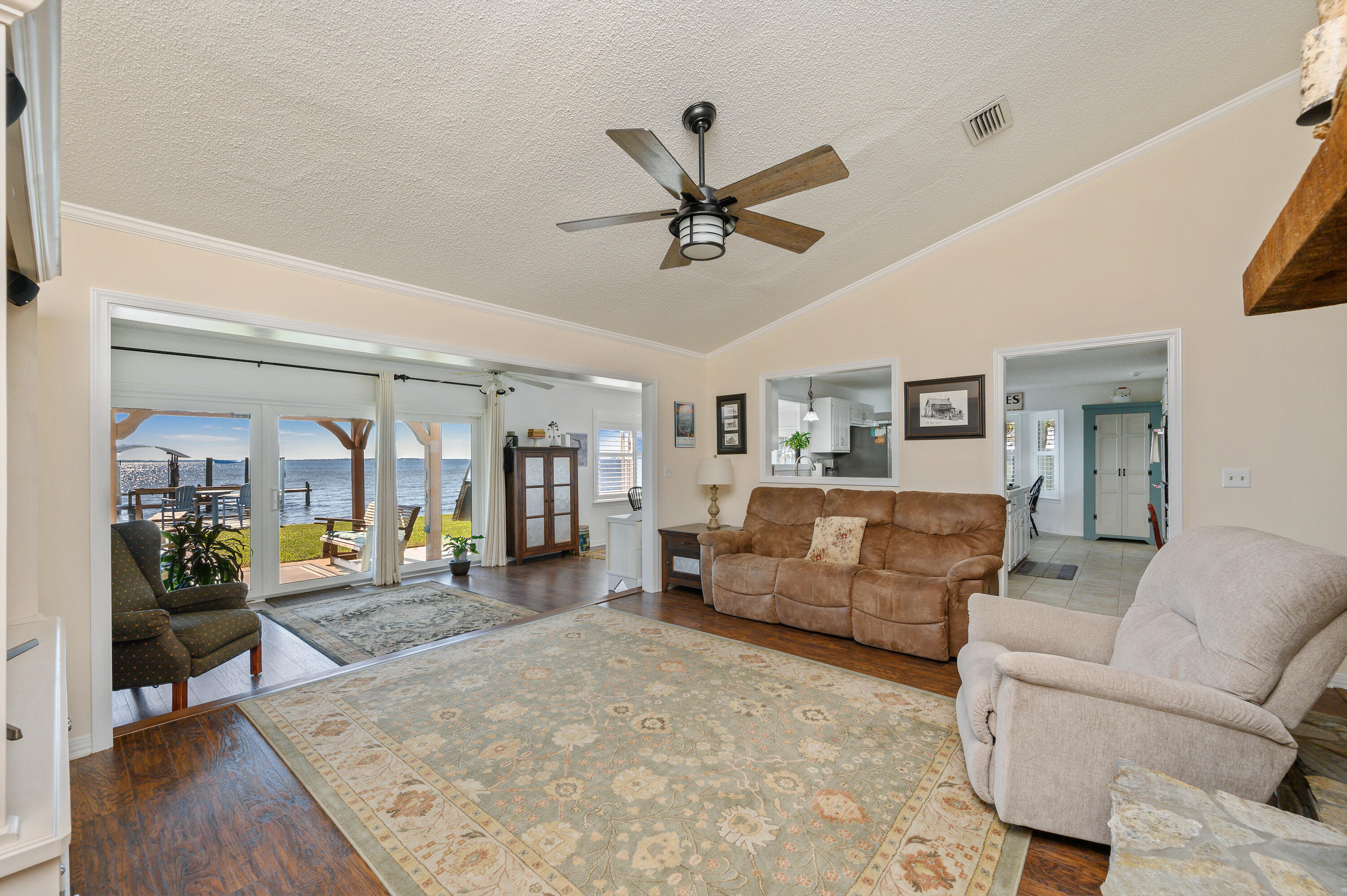 MULLET CREEK - Residential