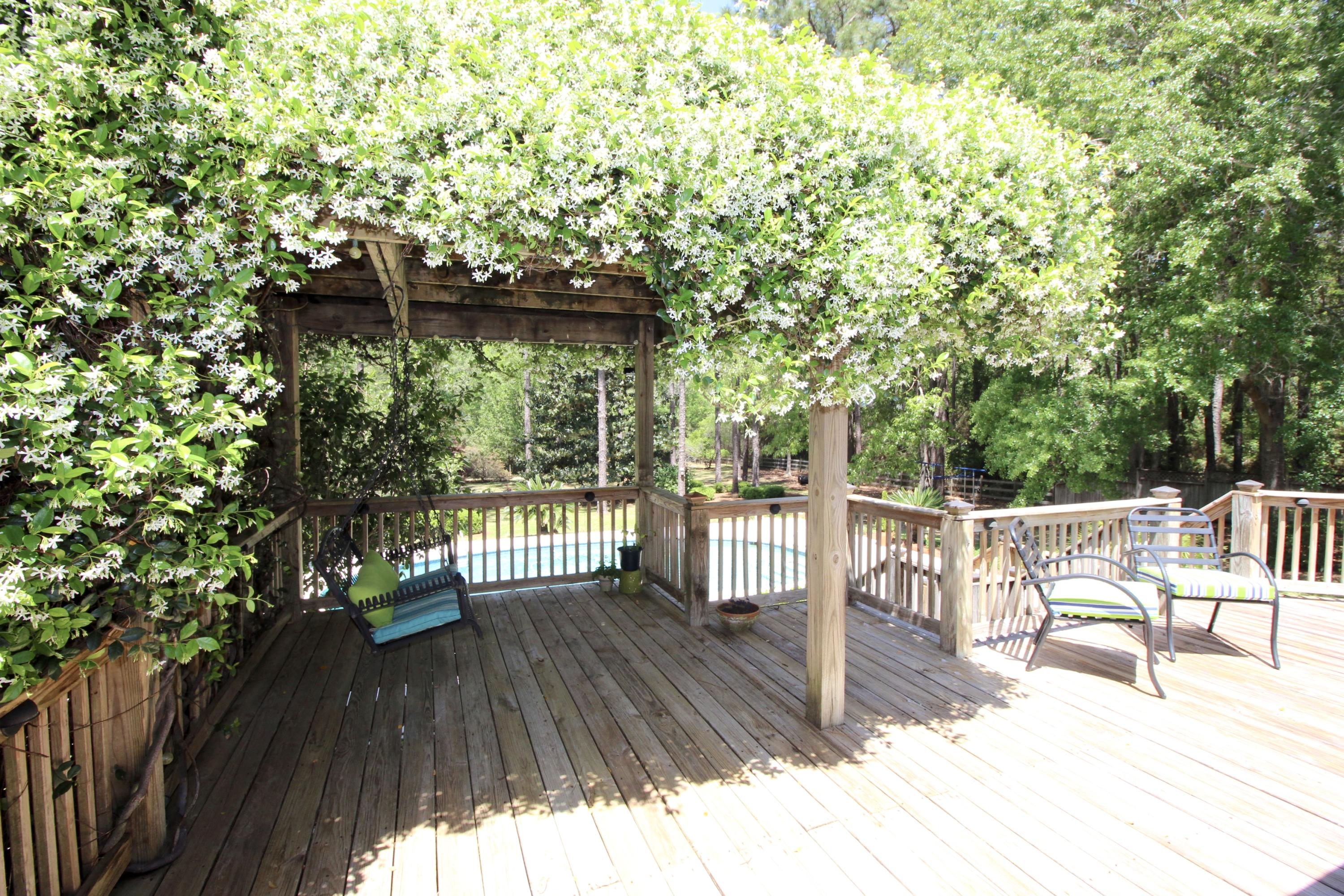 PINE SHORES - Residential