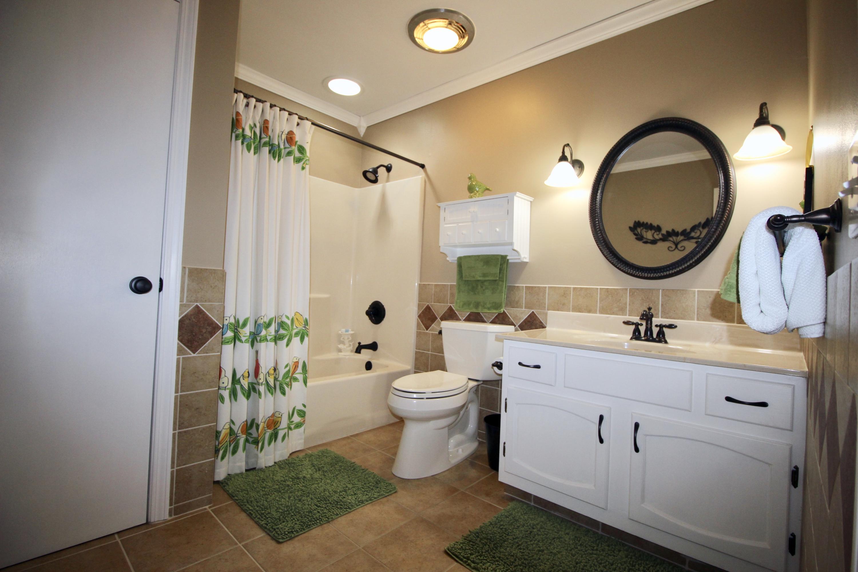 PINE SHORES - Residential