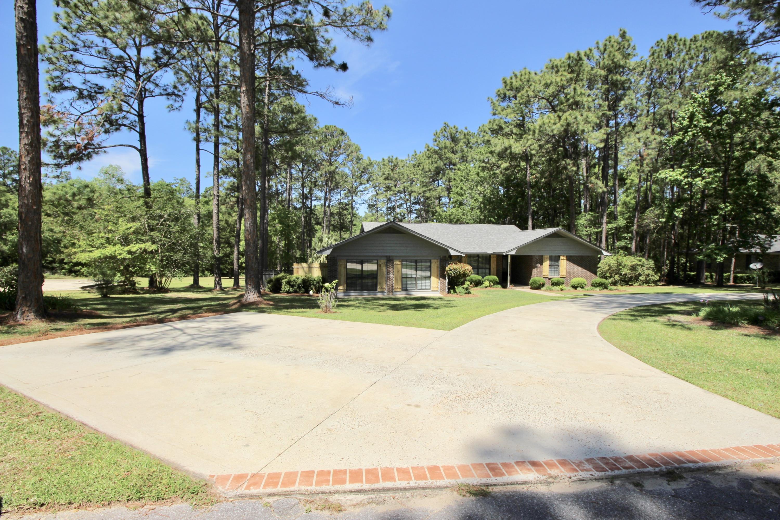 PINE SHORES - Residential