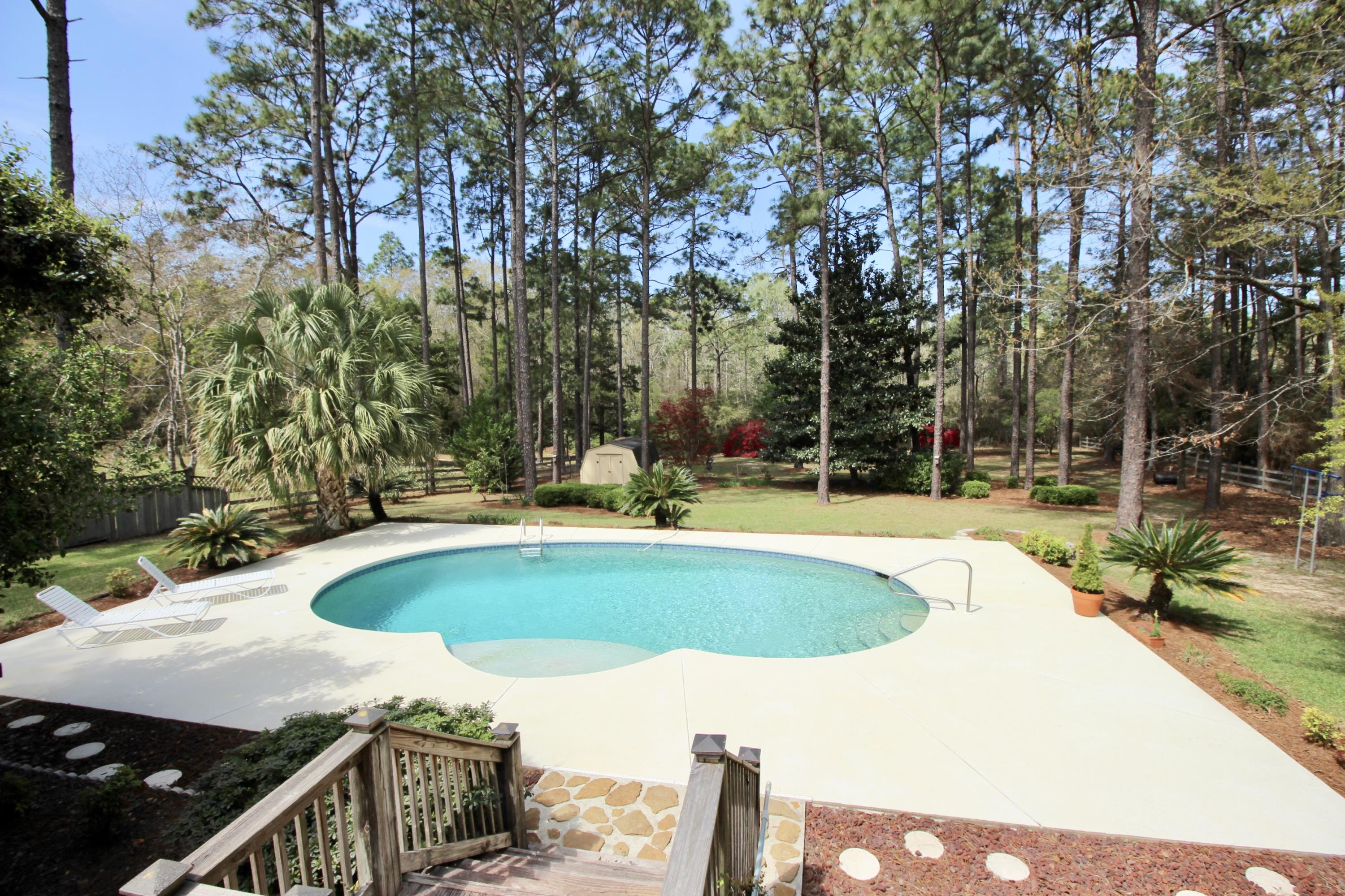 PINE SHORES - Residential