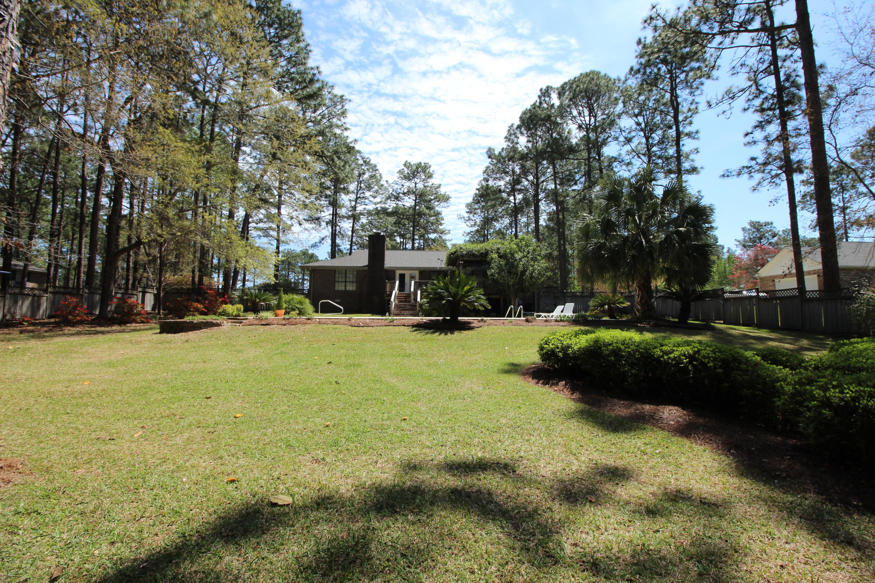 PINE SHORES - Residential