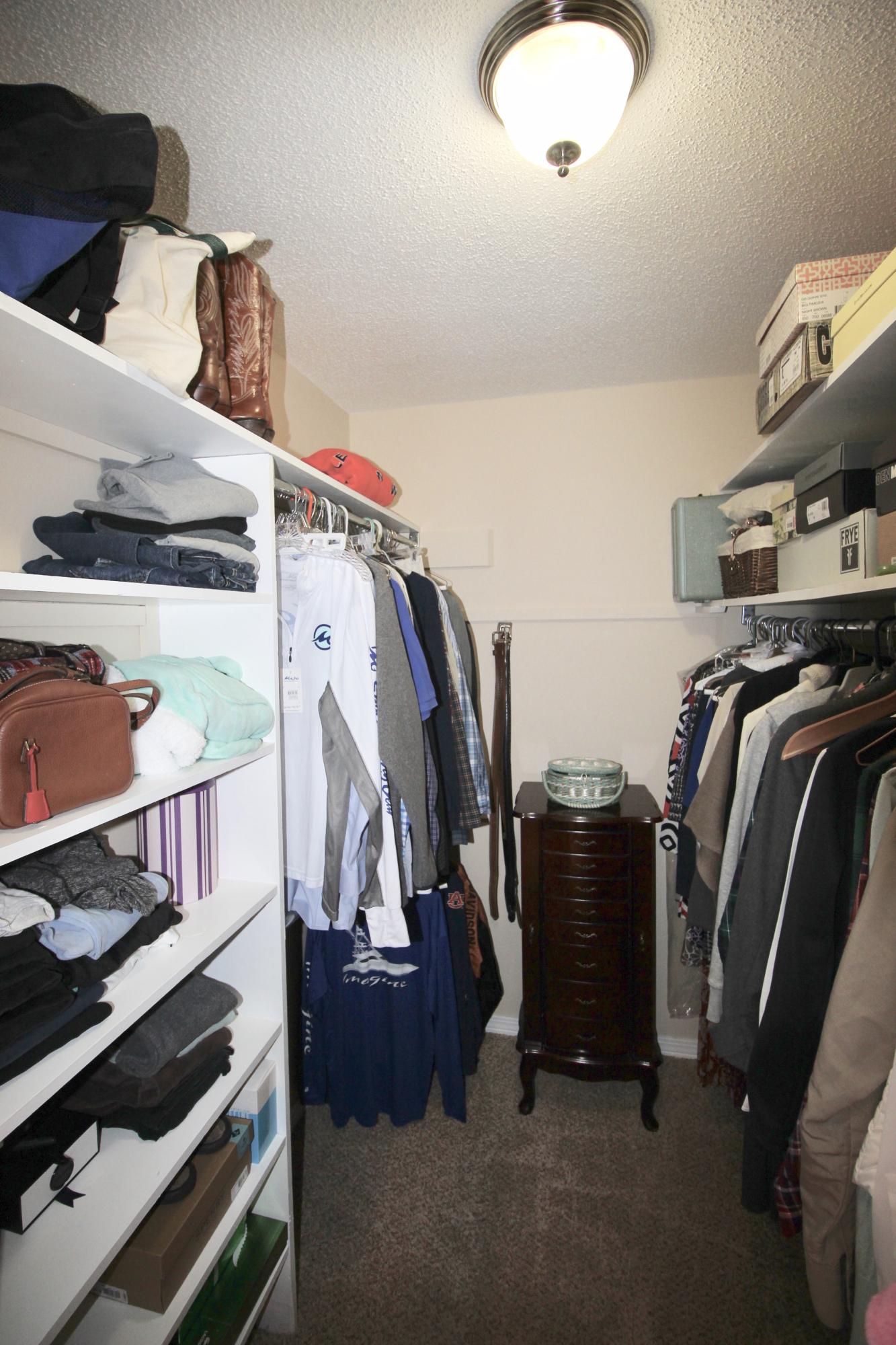 PINE SHORES - Residential