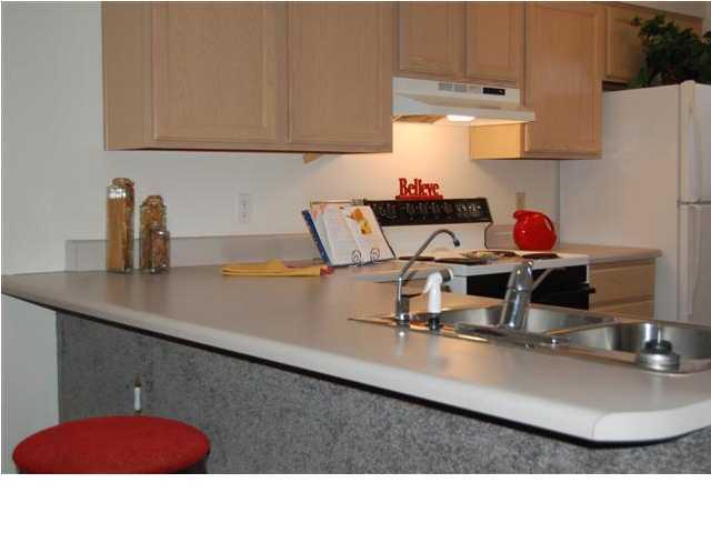 ISLANDWOOD CONDO - Residential Lease