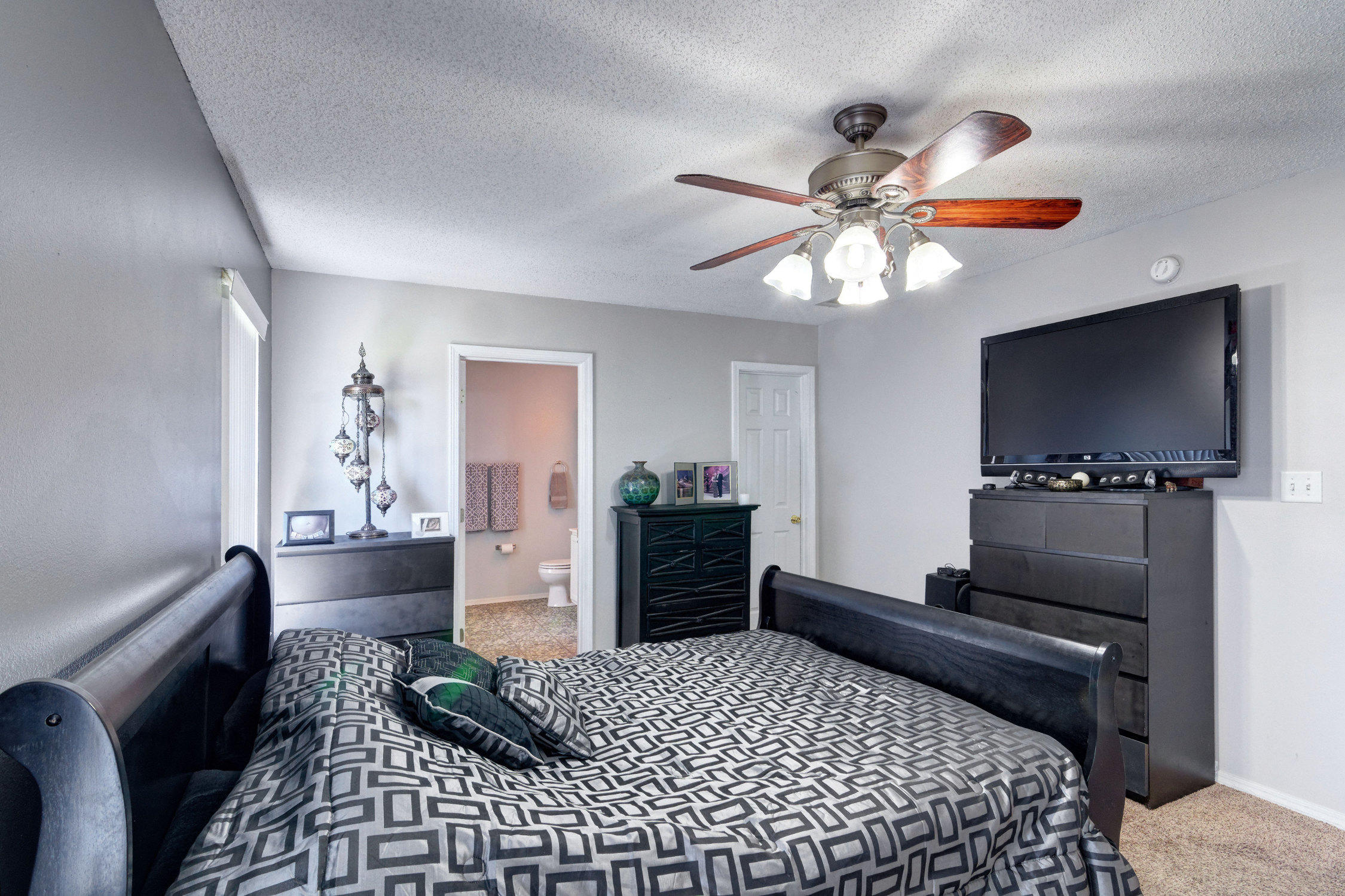 RIVERCHASE S/D PH 2 - Residential