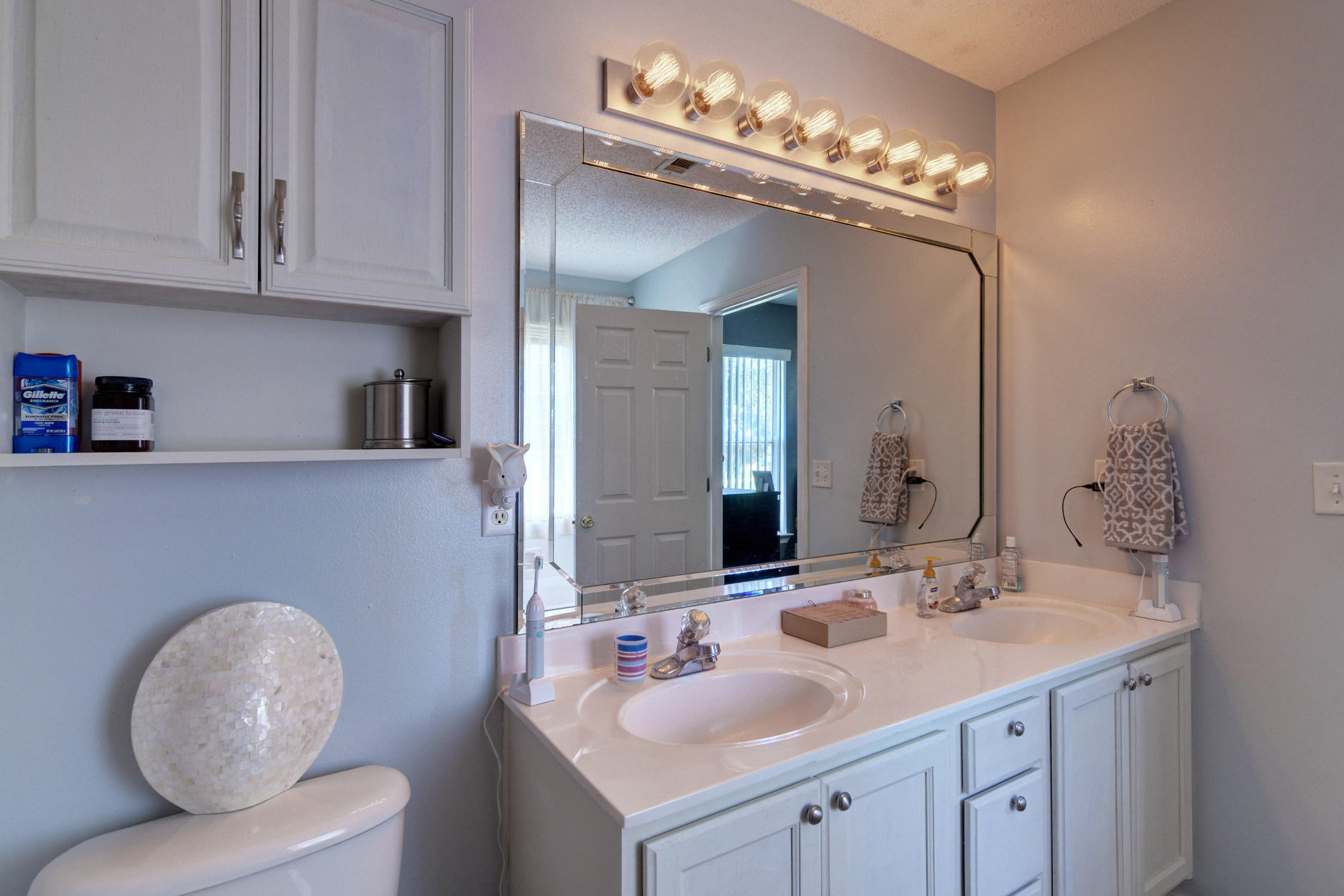 RIVERCHASE S/D PH 2 - Residential