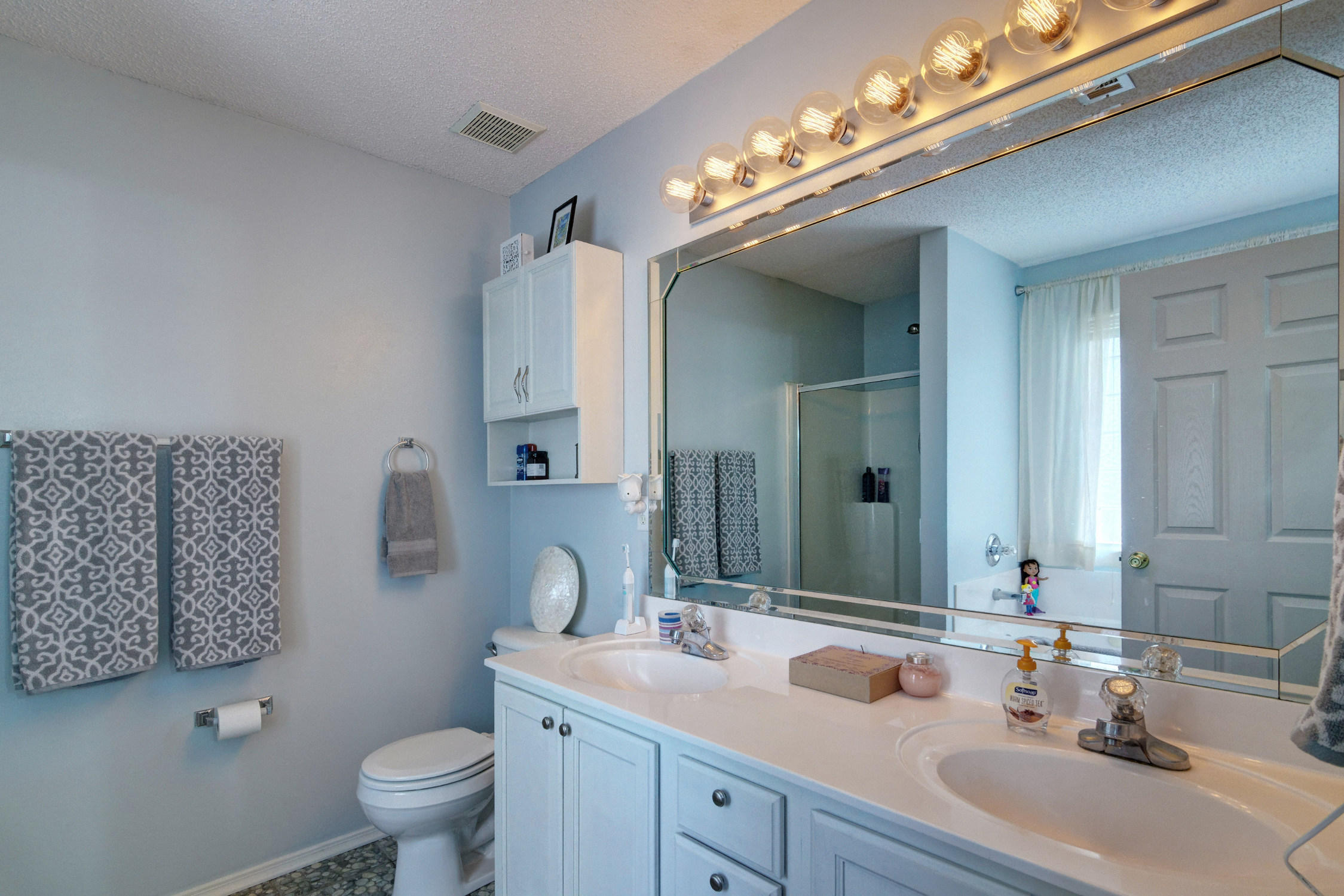 RIVERCHASE S/D PH 2 - Residential