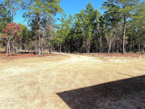 A home in DeFuniak Springs