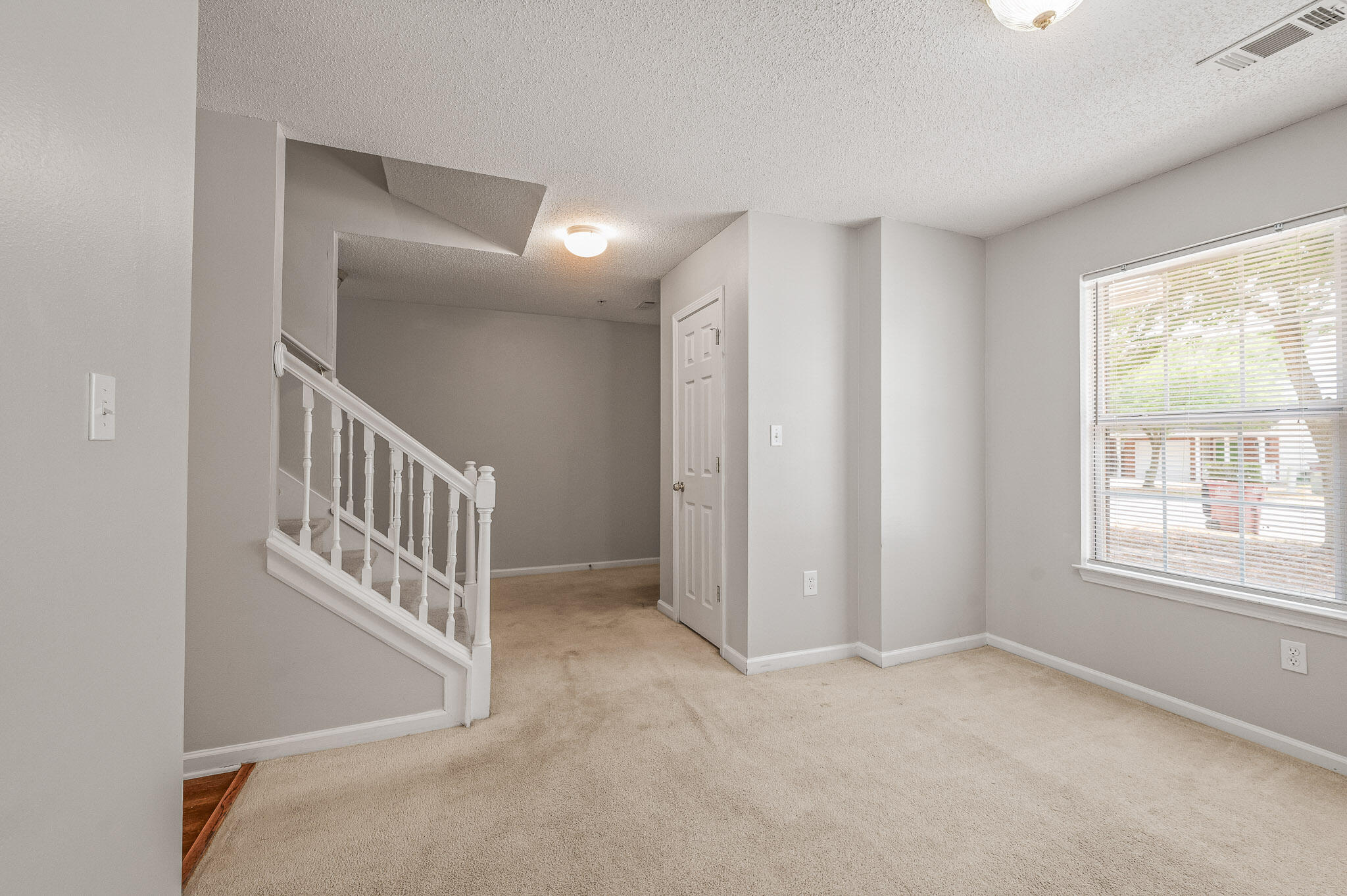 ROLLING PINES - Residential