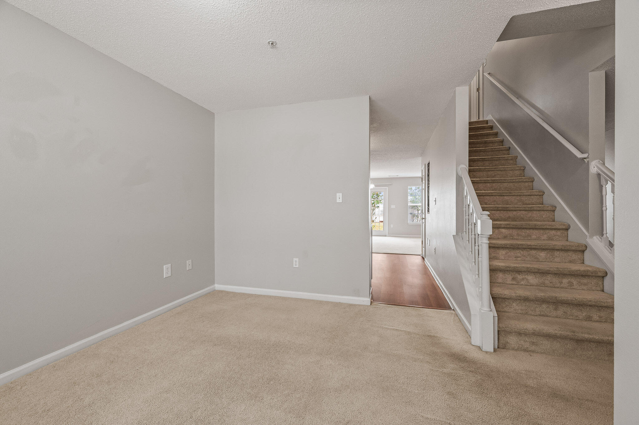 ROLLING PINES - Residential