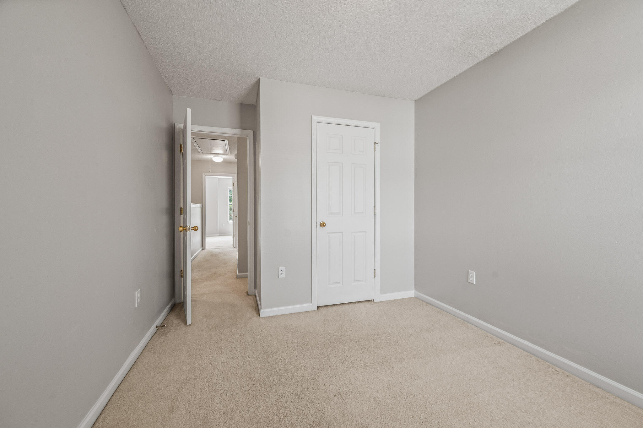 ROLLING PINES - Residential
