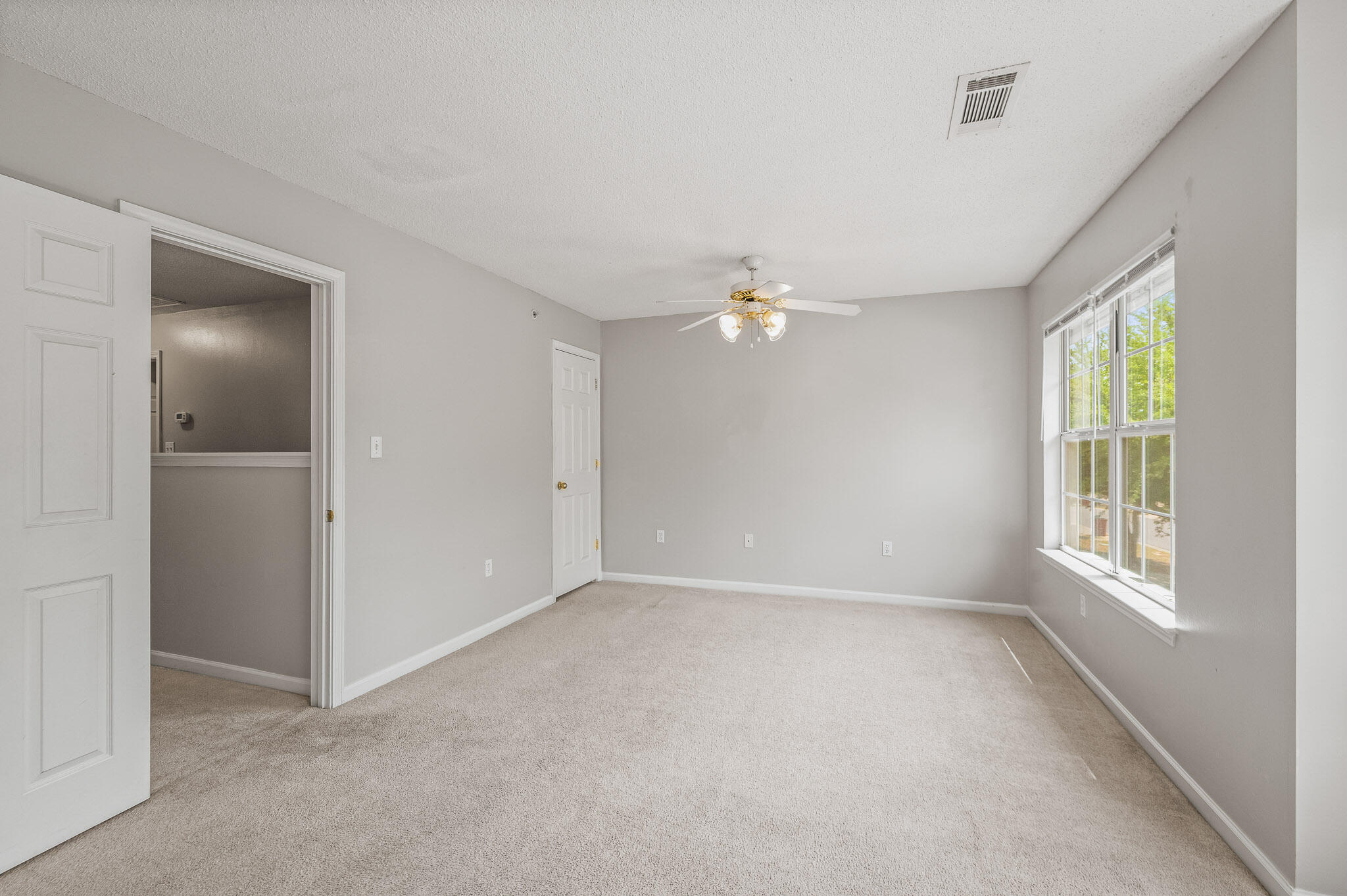 ROLLING PINES - Residential