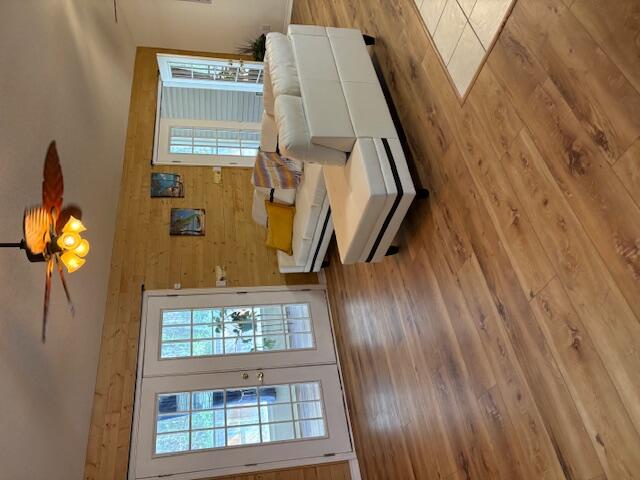 HOLLEY BY THE SEA - Residential