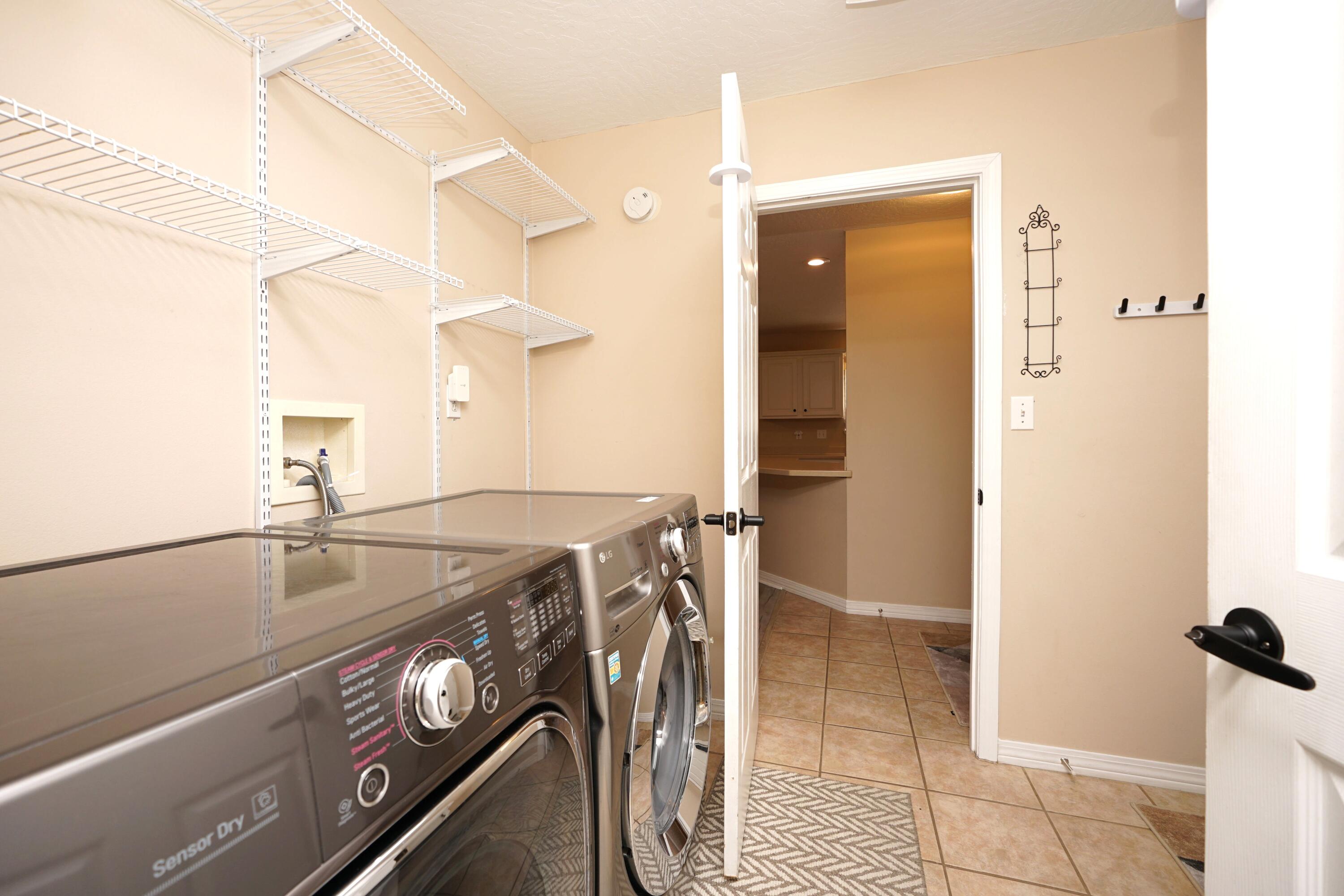 NORTH RIDGE CREEK S/D 1ST ADDN - Residential