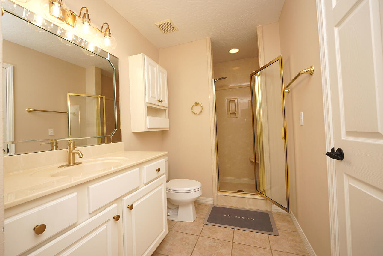 NORTH RIDGE CREEK S/D 1ST ADDN - Residential