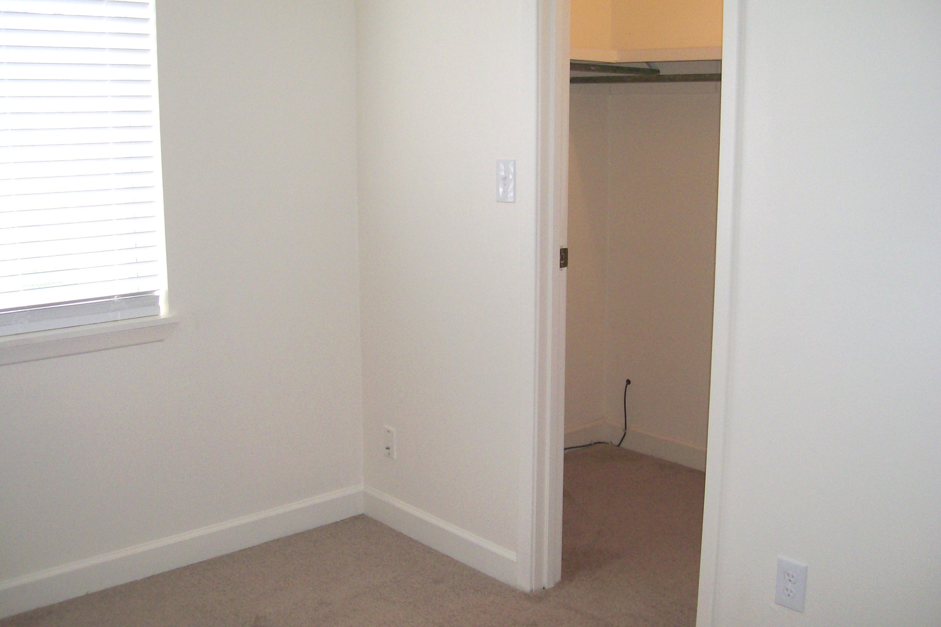 FINISTERRA CONDO - Residential