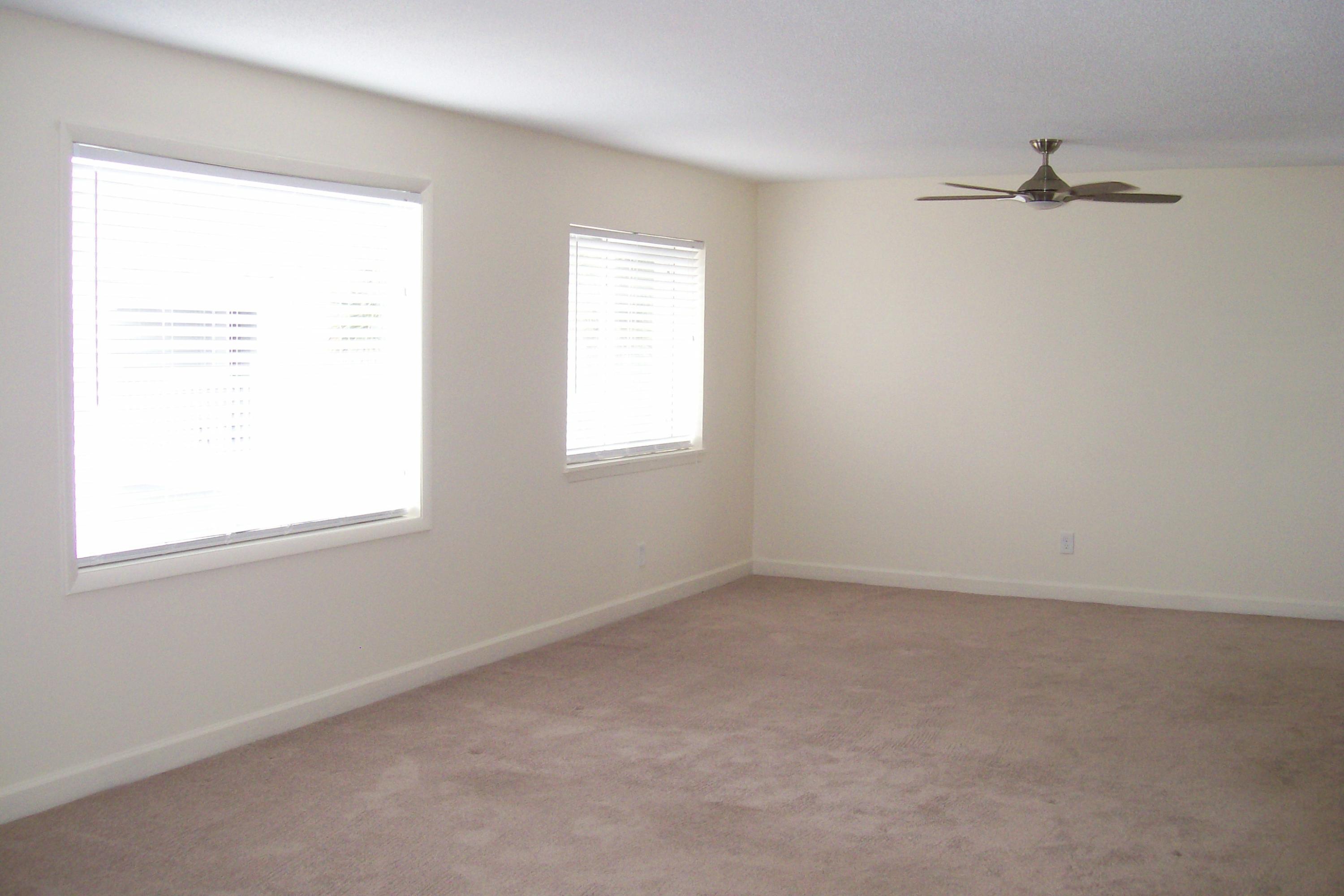 FINISTERRA CONDO - Residential