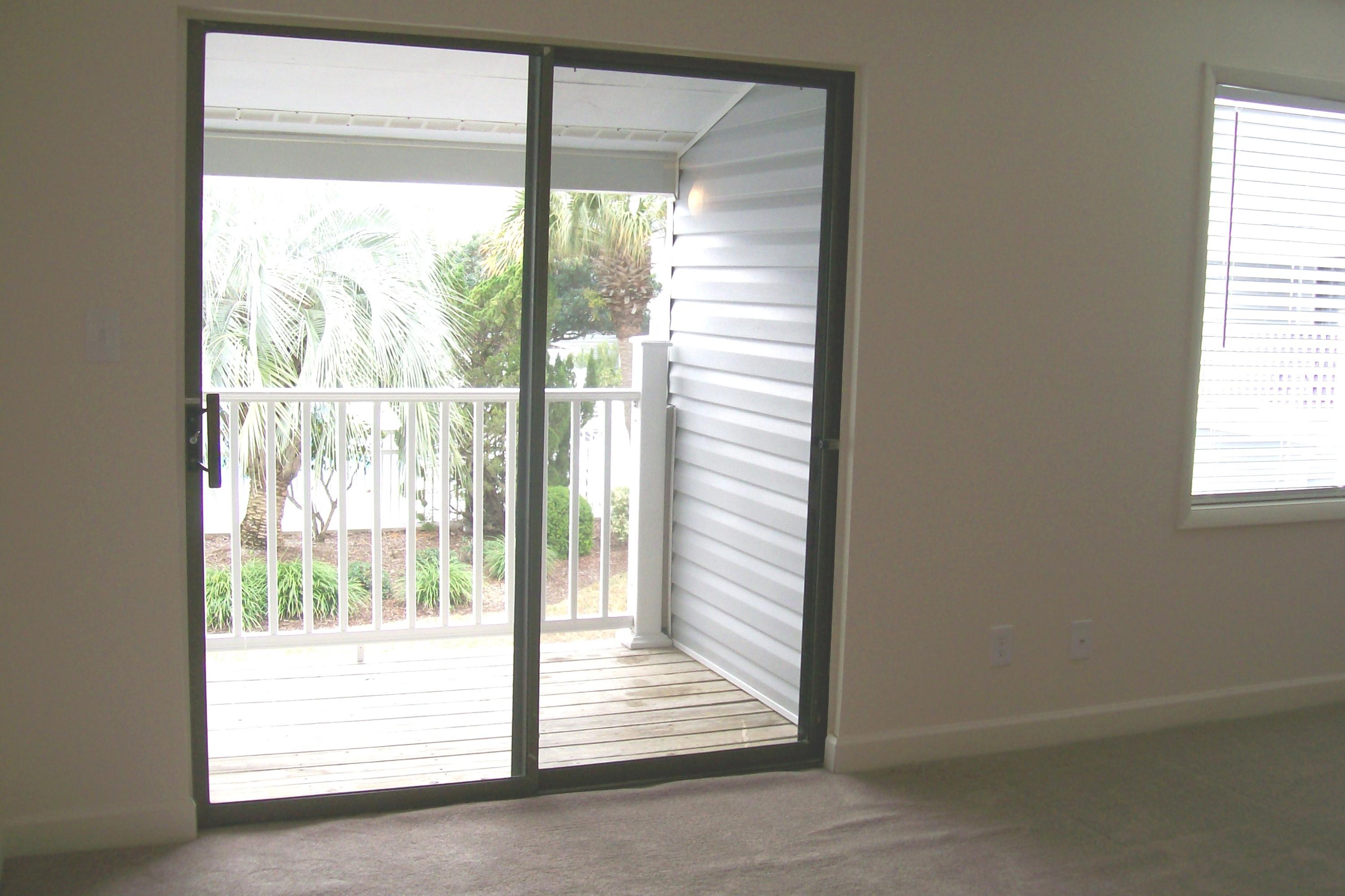 FINISTERRA CONDO - Residential