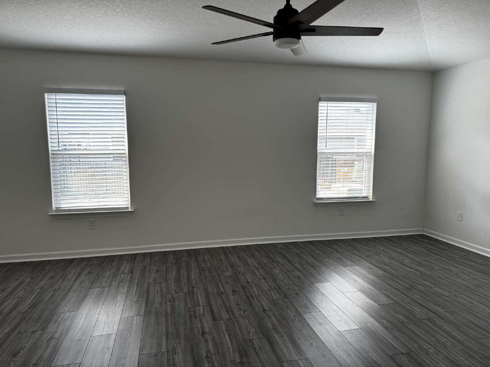 RIVERWALK - Residential Lease