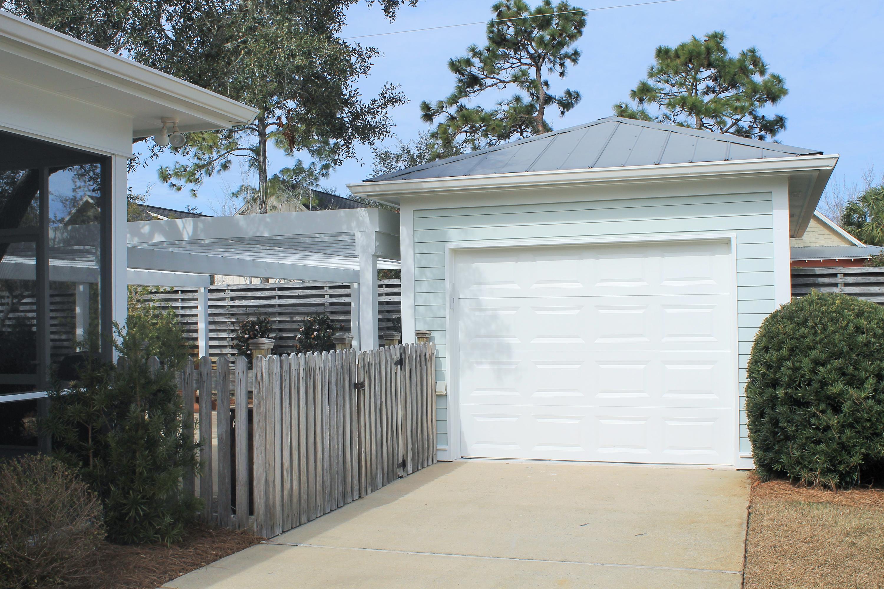 CRYSTAL LAKE AT SANDESTIN - Residential