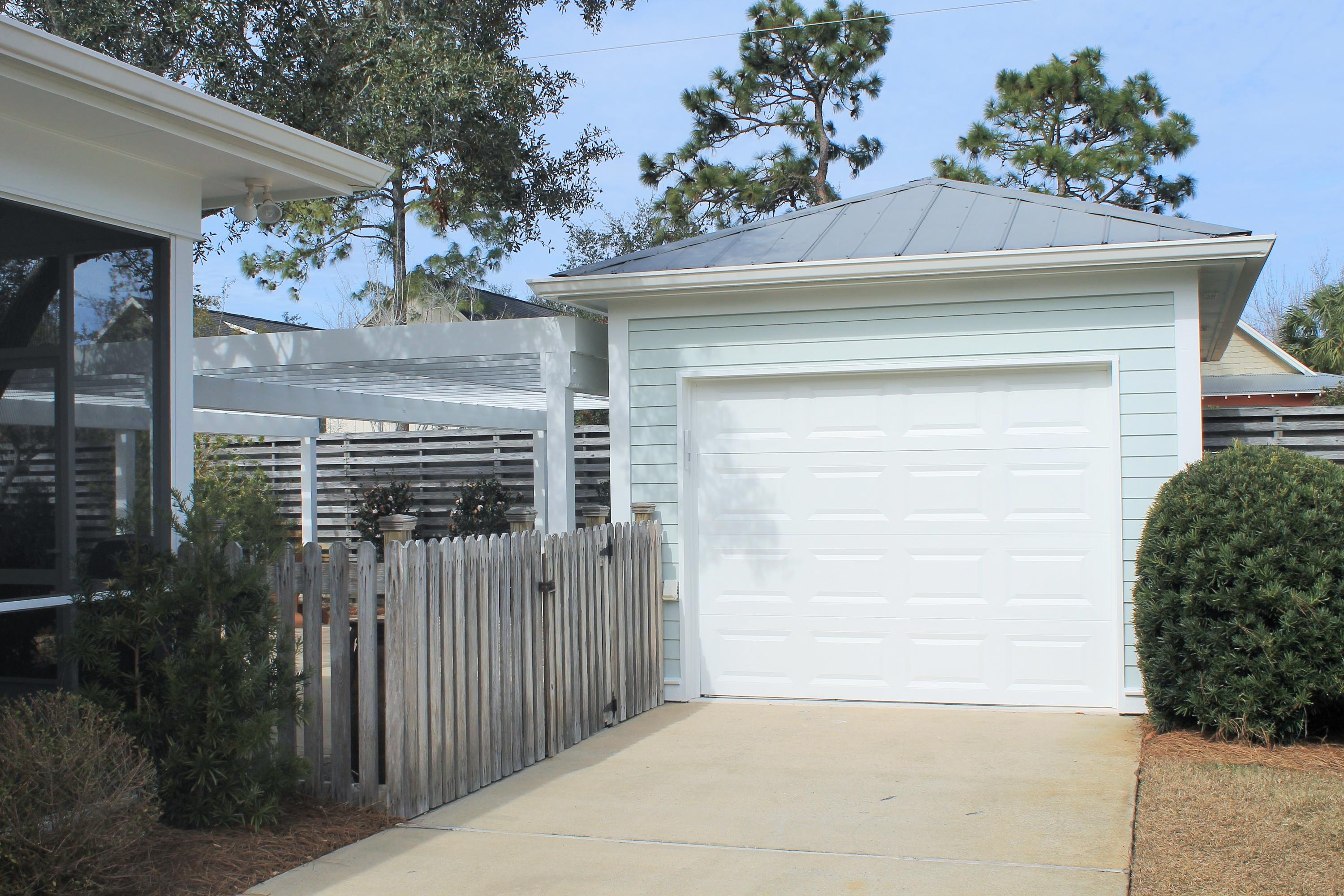 CRYSTAL LAKE AT SANDESTIN - Residential