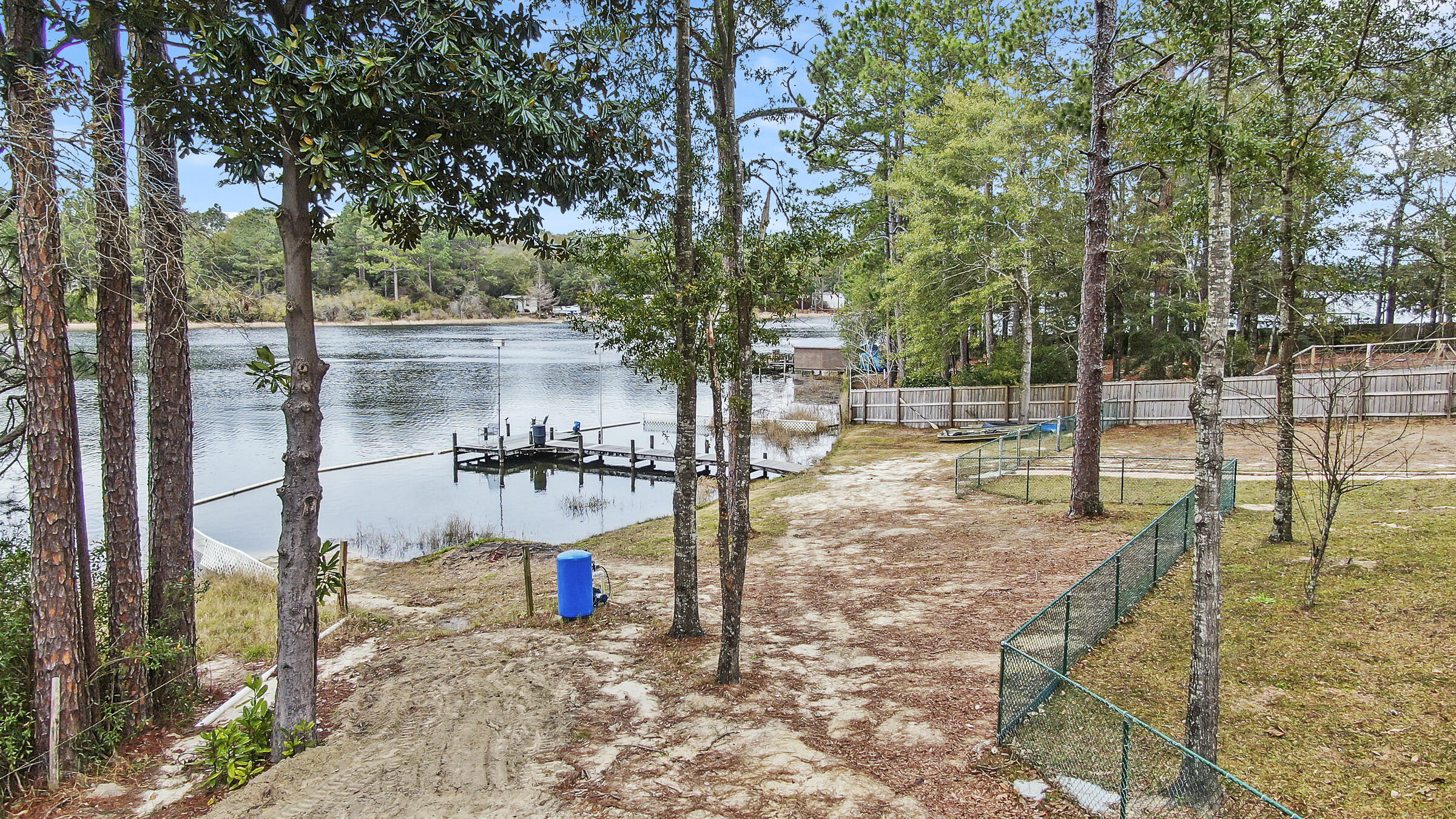 LAKE JUNIPER ESTATES - Residential