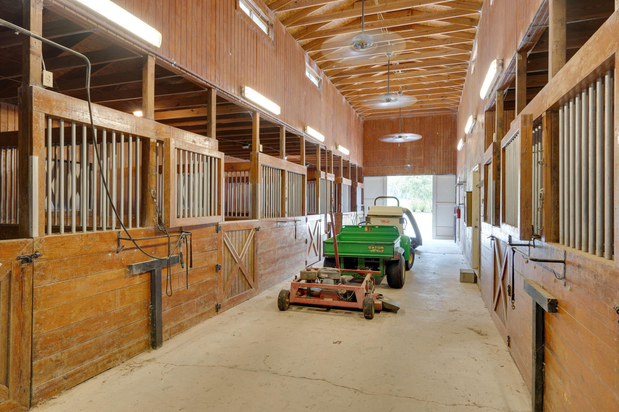 KENNEDY LAKES 1ST ADDN - Farm