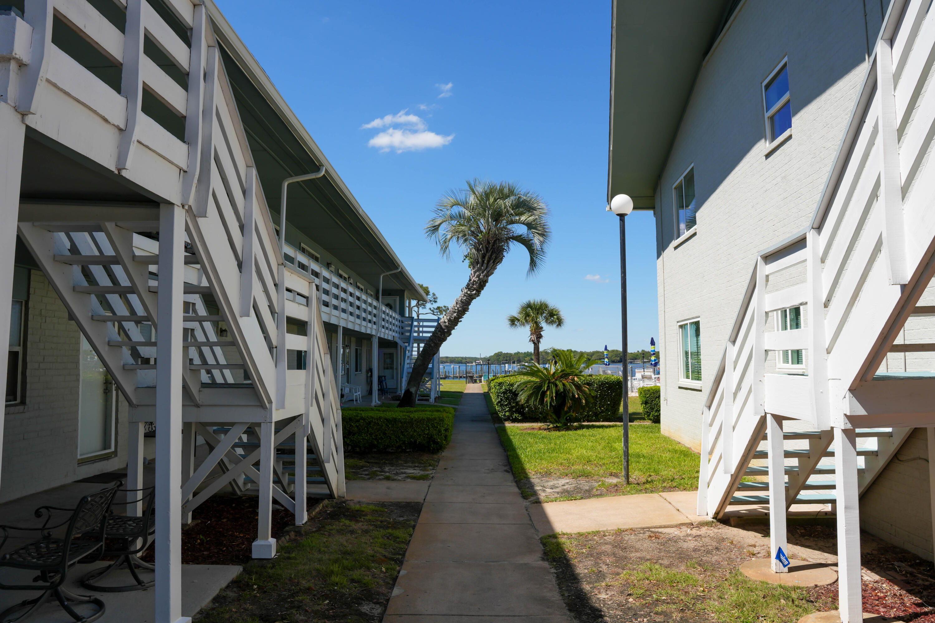 BAYVIEW WATERS CONDO - Residential Lease