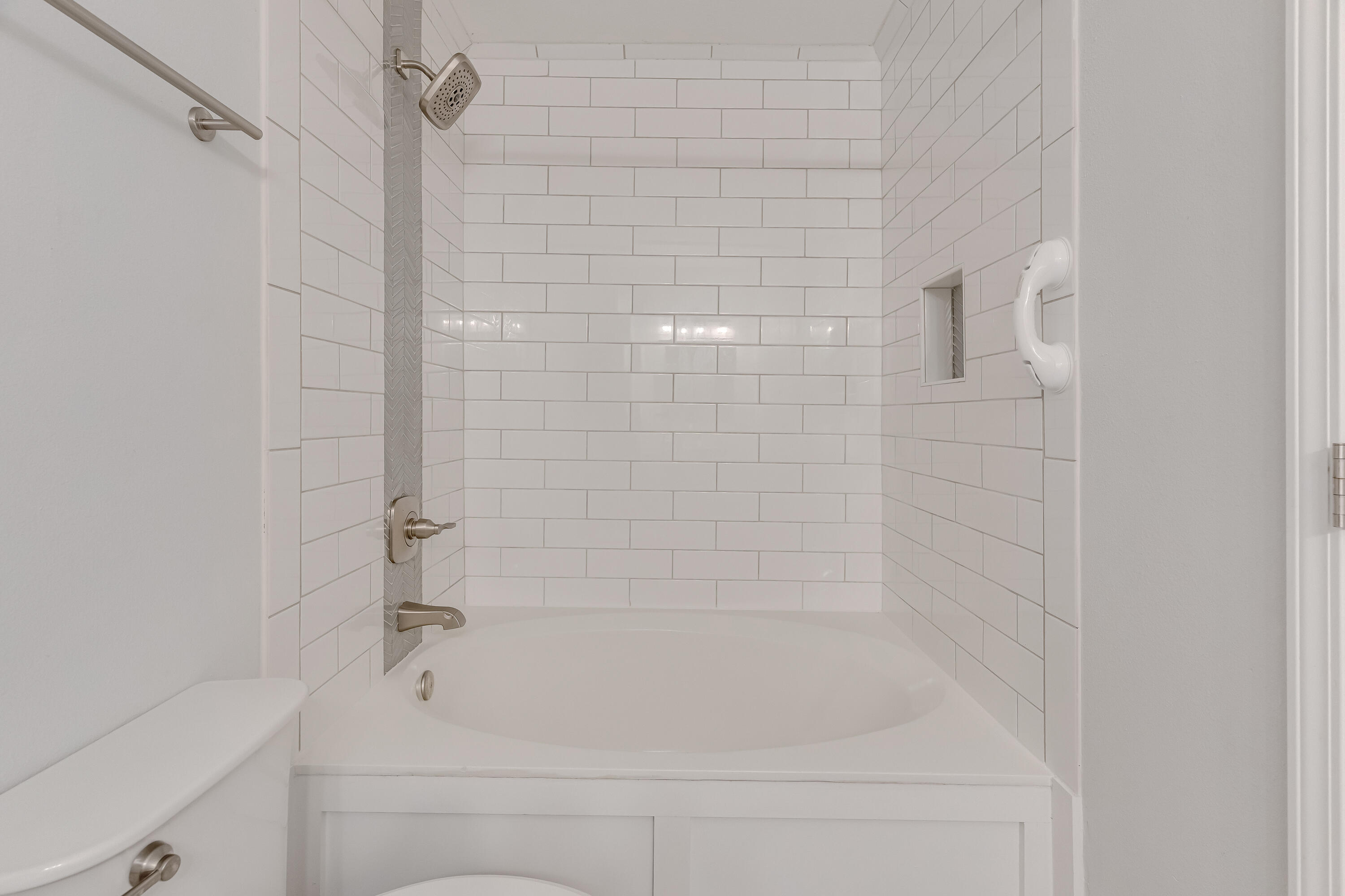 CASTELAR - Residential Lease