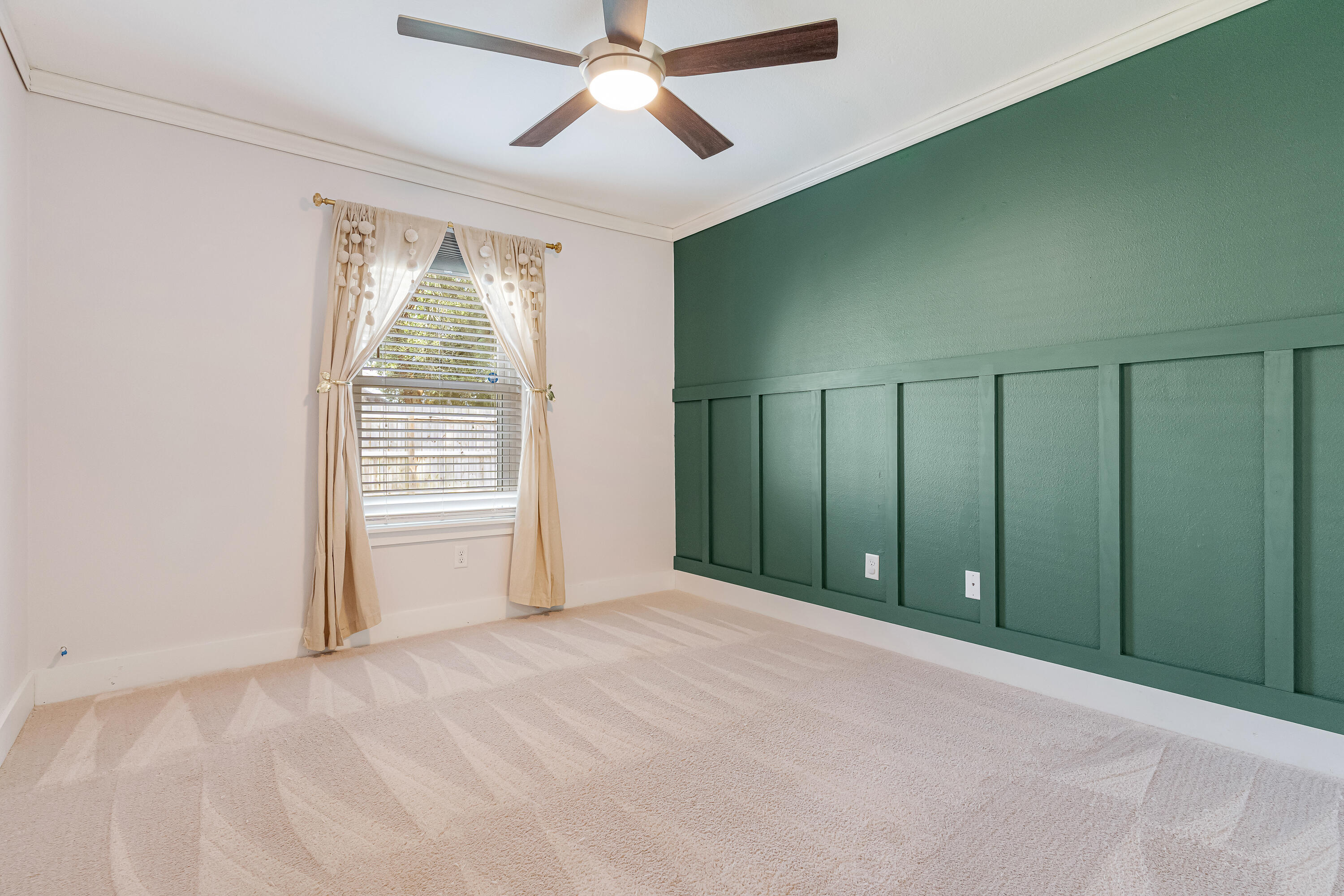 CASTELAR - Residential Lease