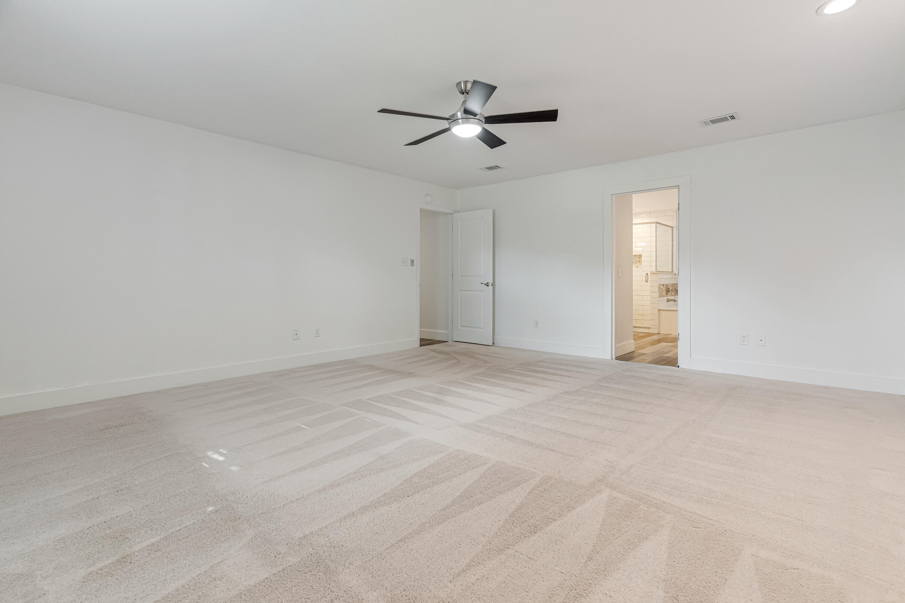CASTELAR - Residential Lease