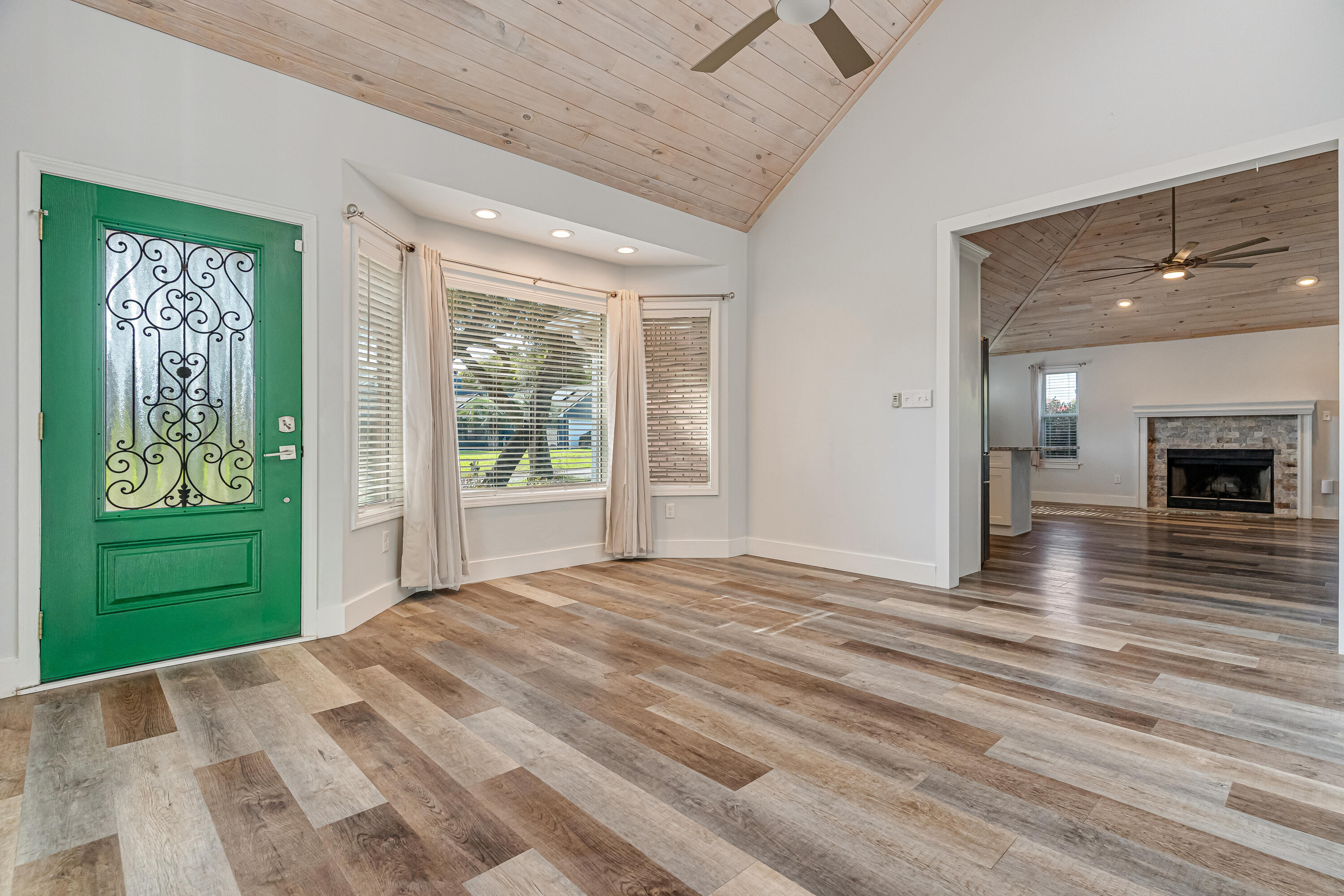 CASTELAR - Residential Lease