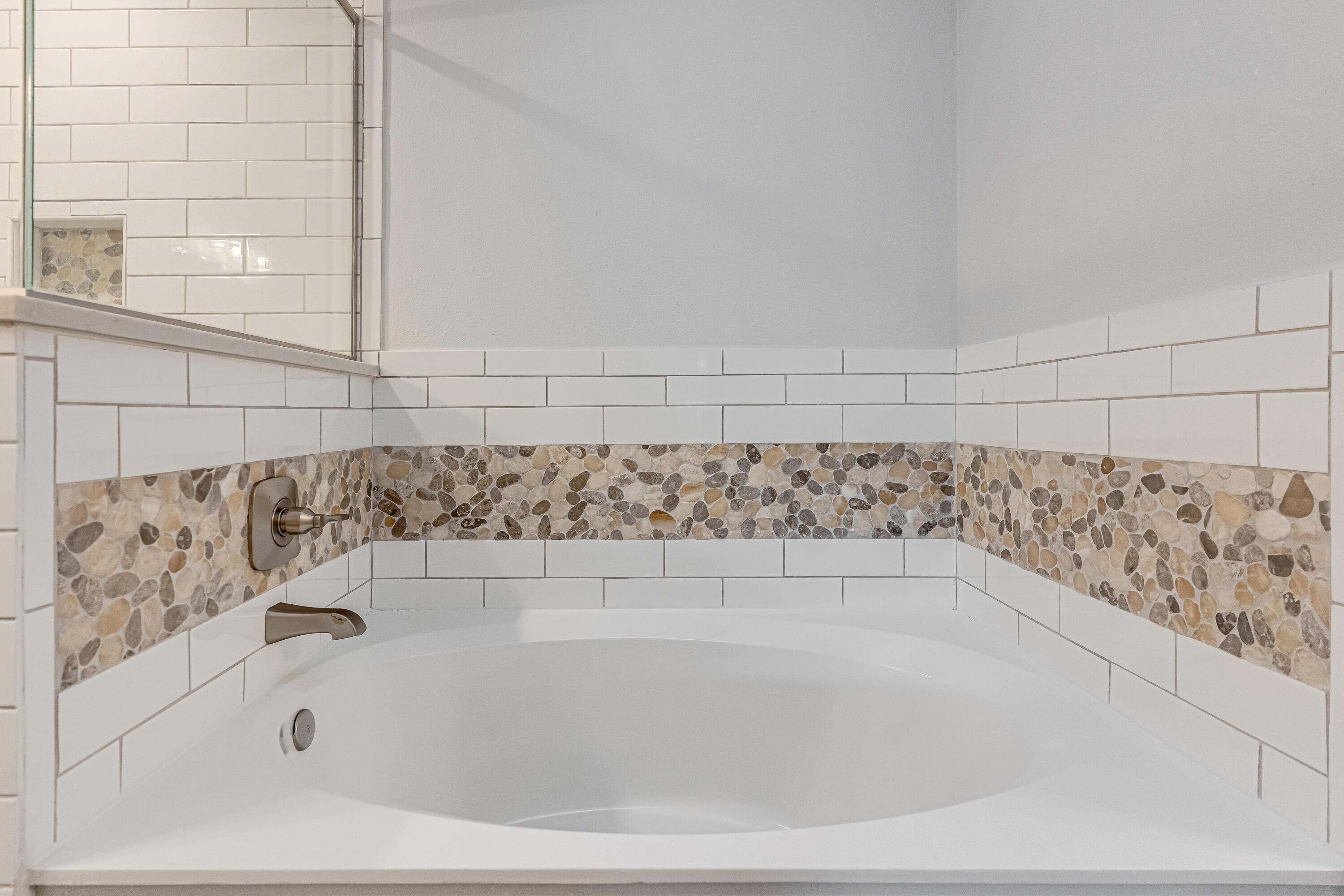 CASTELAR - Residential Lease
