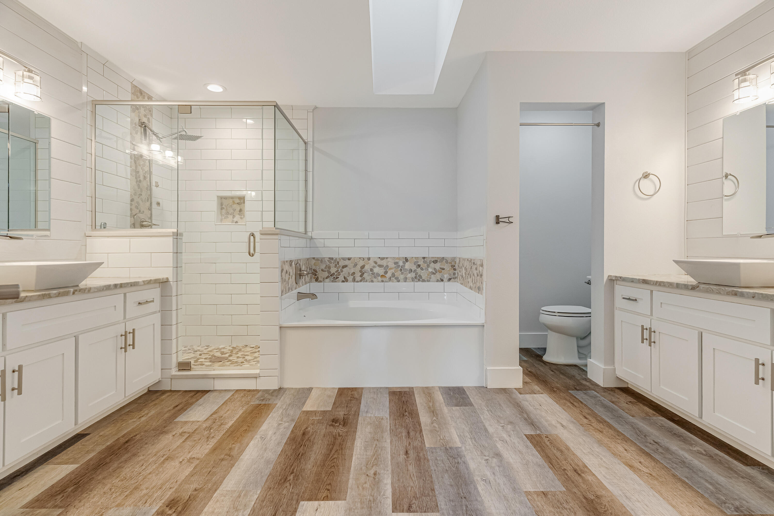CASTELAR - Residential Lease